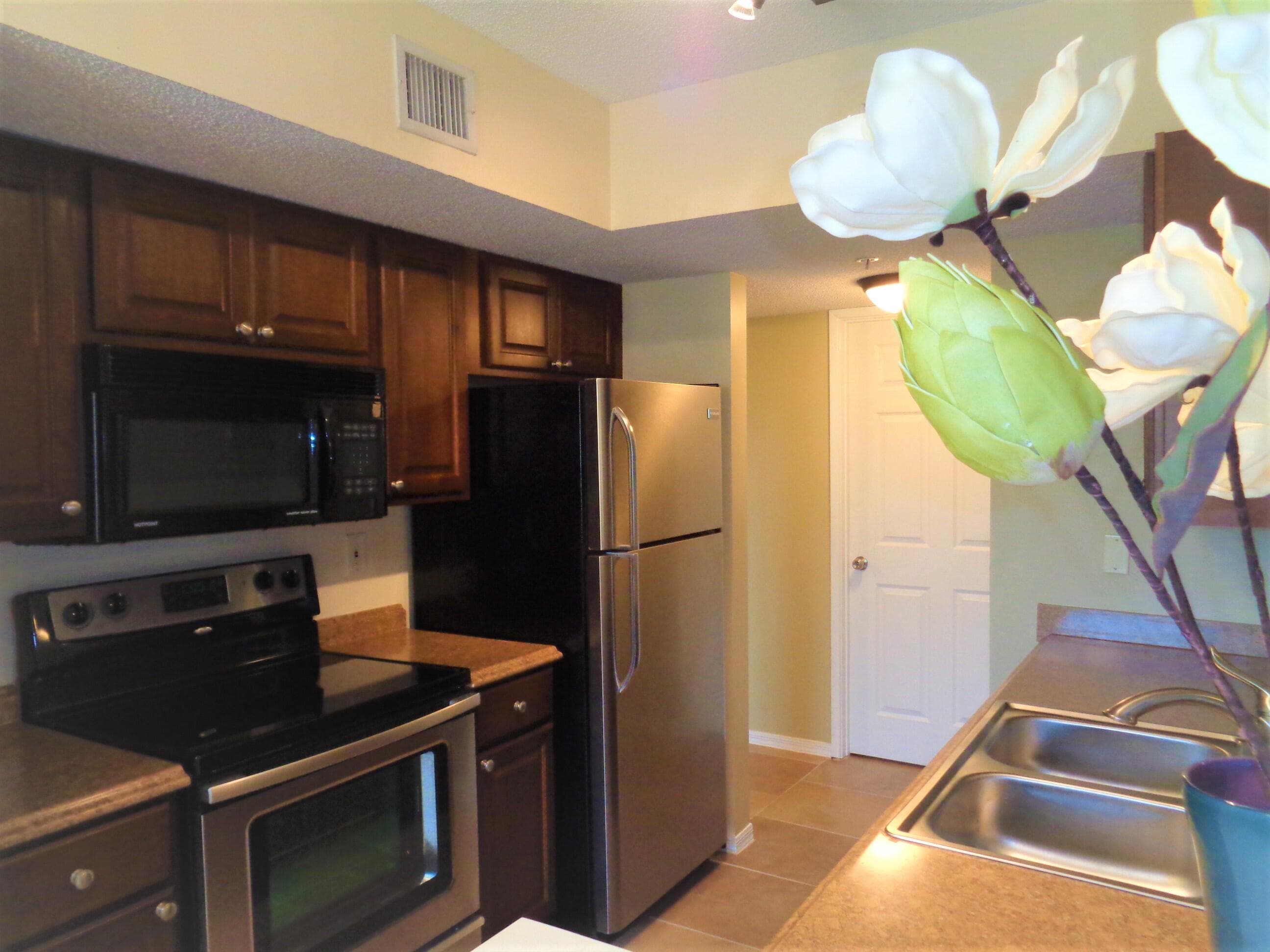 1650 N 42nd Circle 206, Vero Beach, FL 32967 — photo 7 of 54