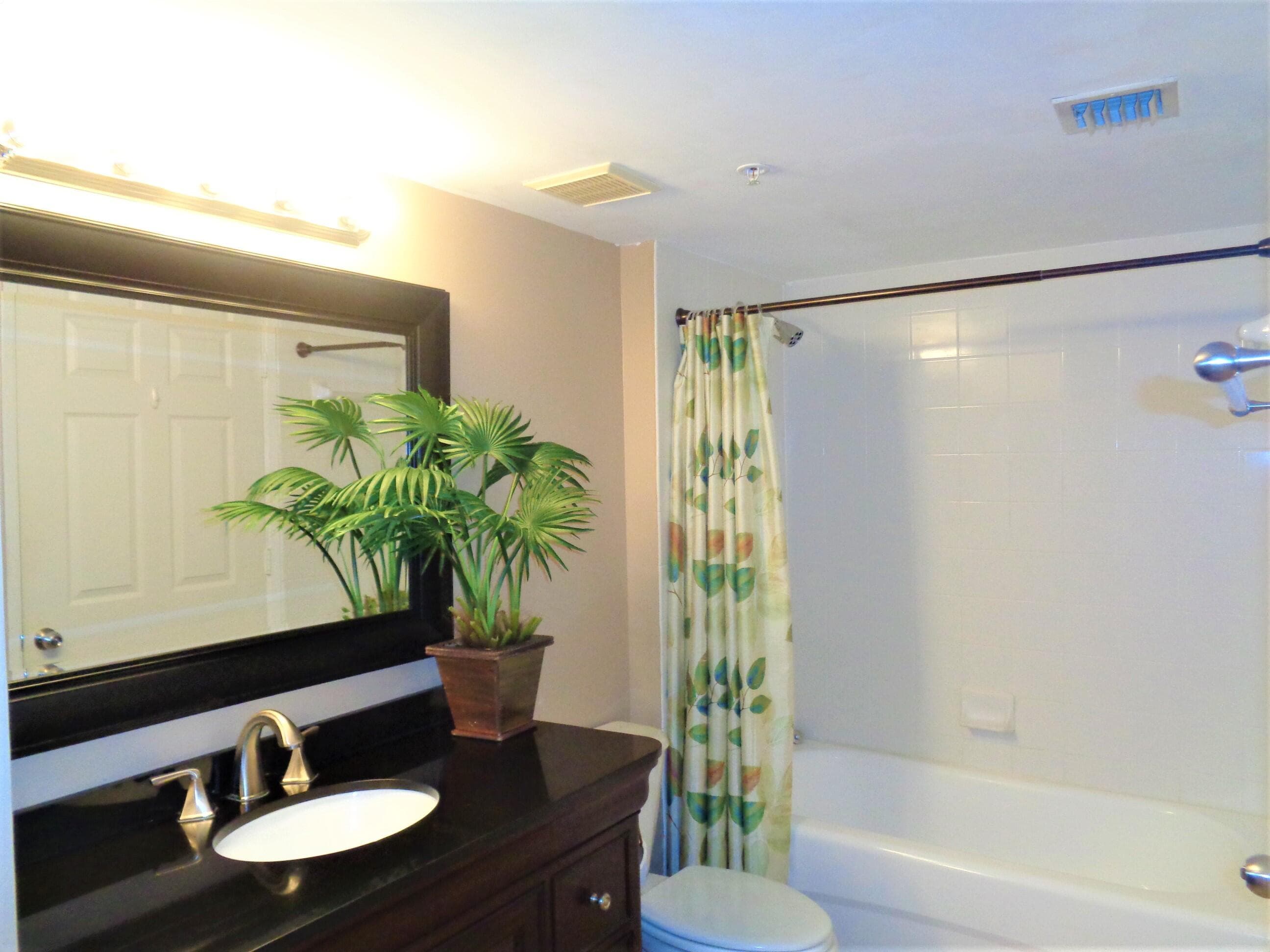 1650 N 42nd Circle 206, Vero Beach, FL 32967 — photo 15 of 54