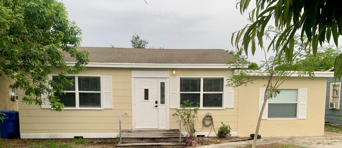 708 S Broadway, Lantana, FL 33462 — photo 1 of 6