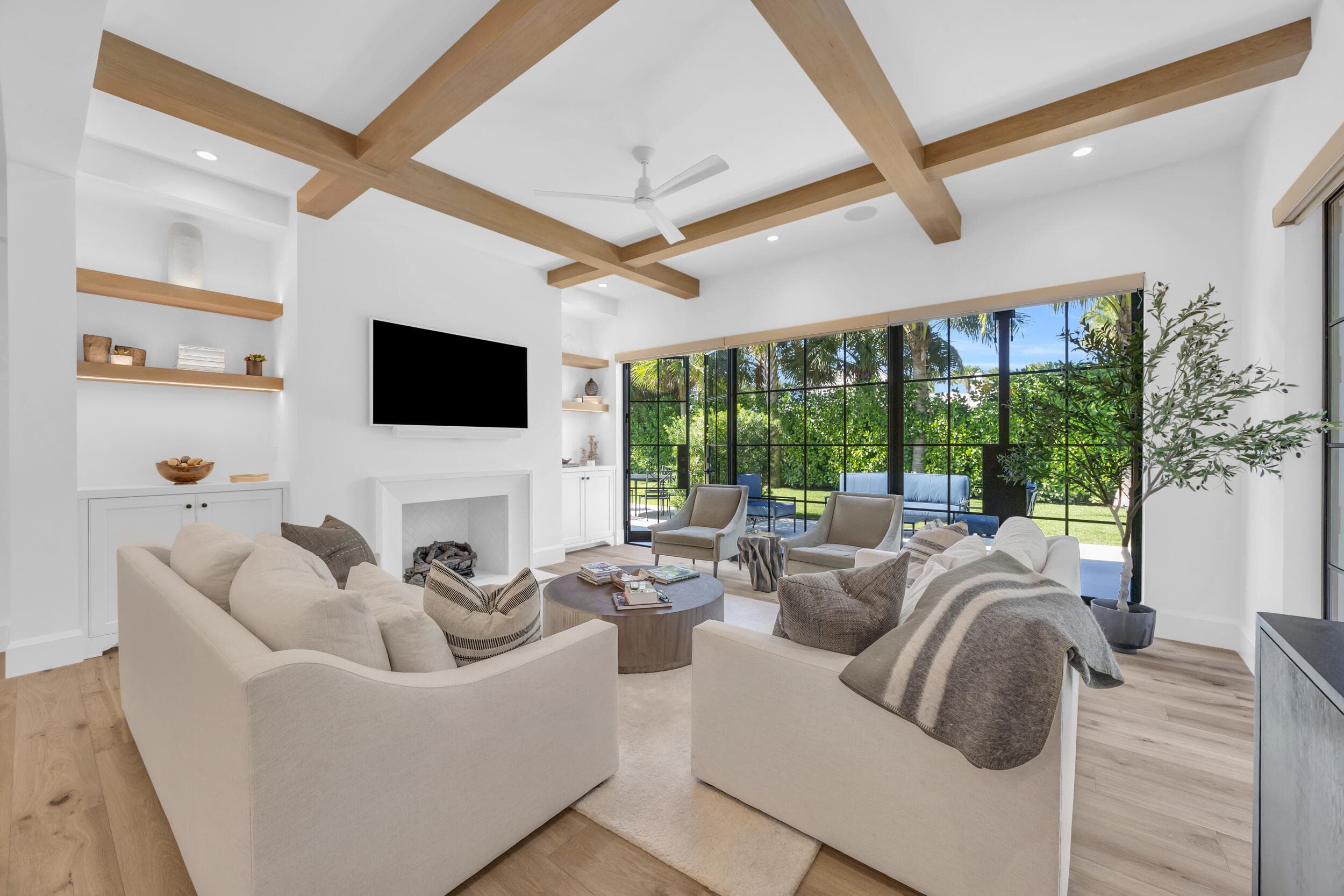 44 S Beach Road, Jupiter Island, FL 33455 — photo 12 of 75