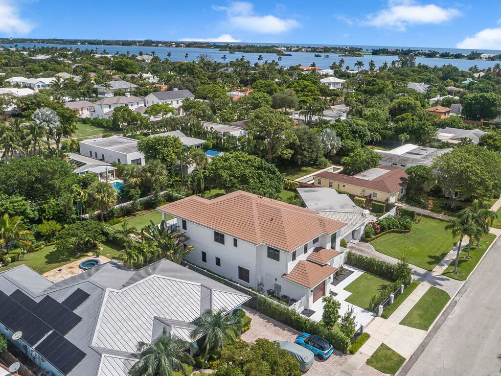 245 Alhambra Place, West Palm Beach, FL 33405 — photo 44 of 46