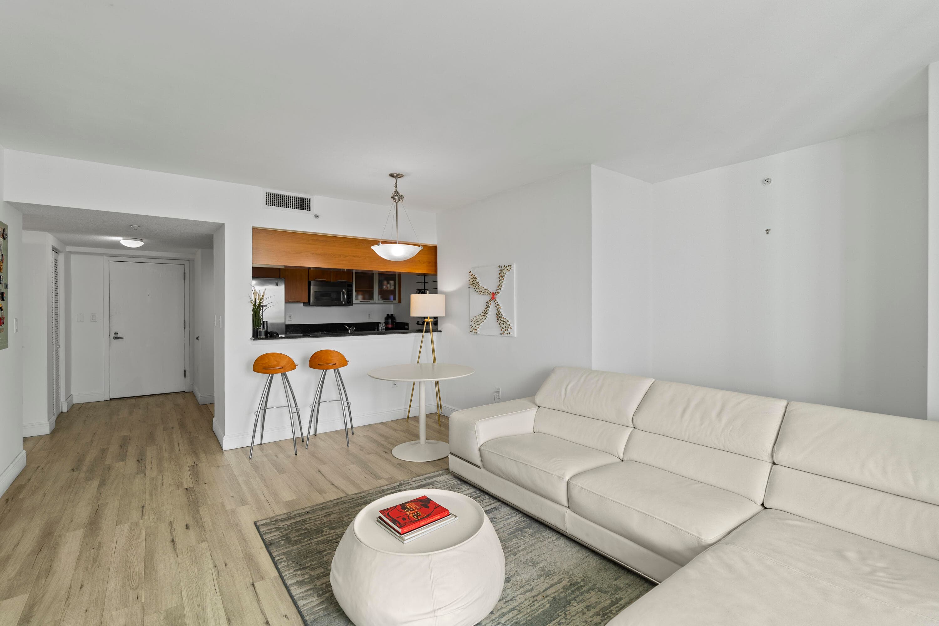 1800 N Bayshore Drive 3802, Miami, FL 33132 — photo 14 of 54