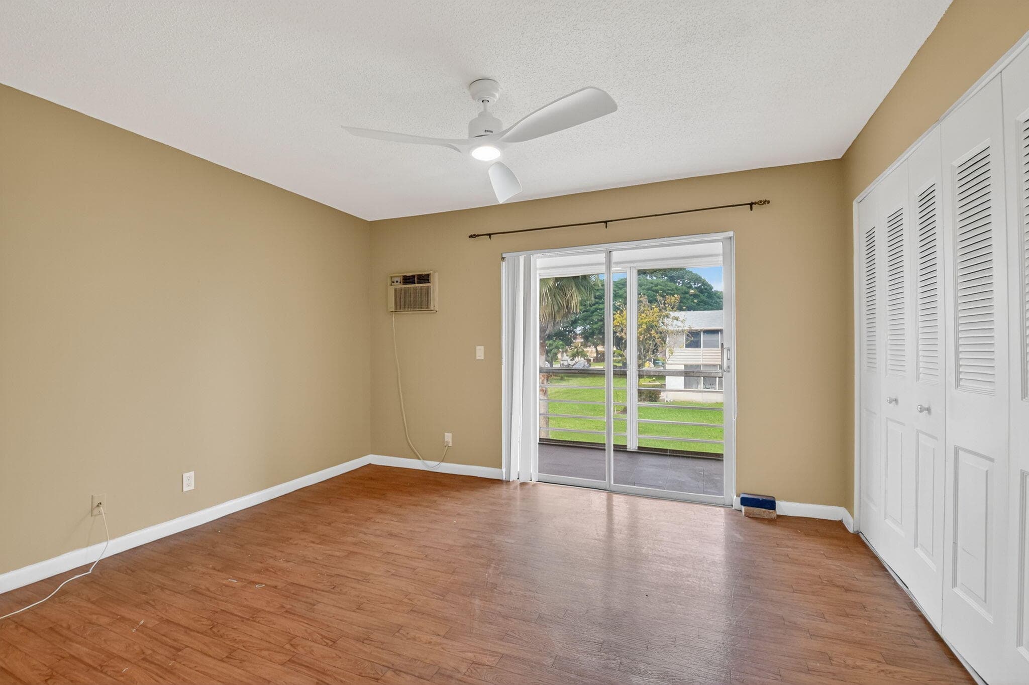 265 Windsor L, West Palm Beach, FL 33417 — photo 13 of 41
