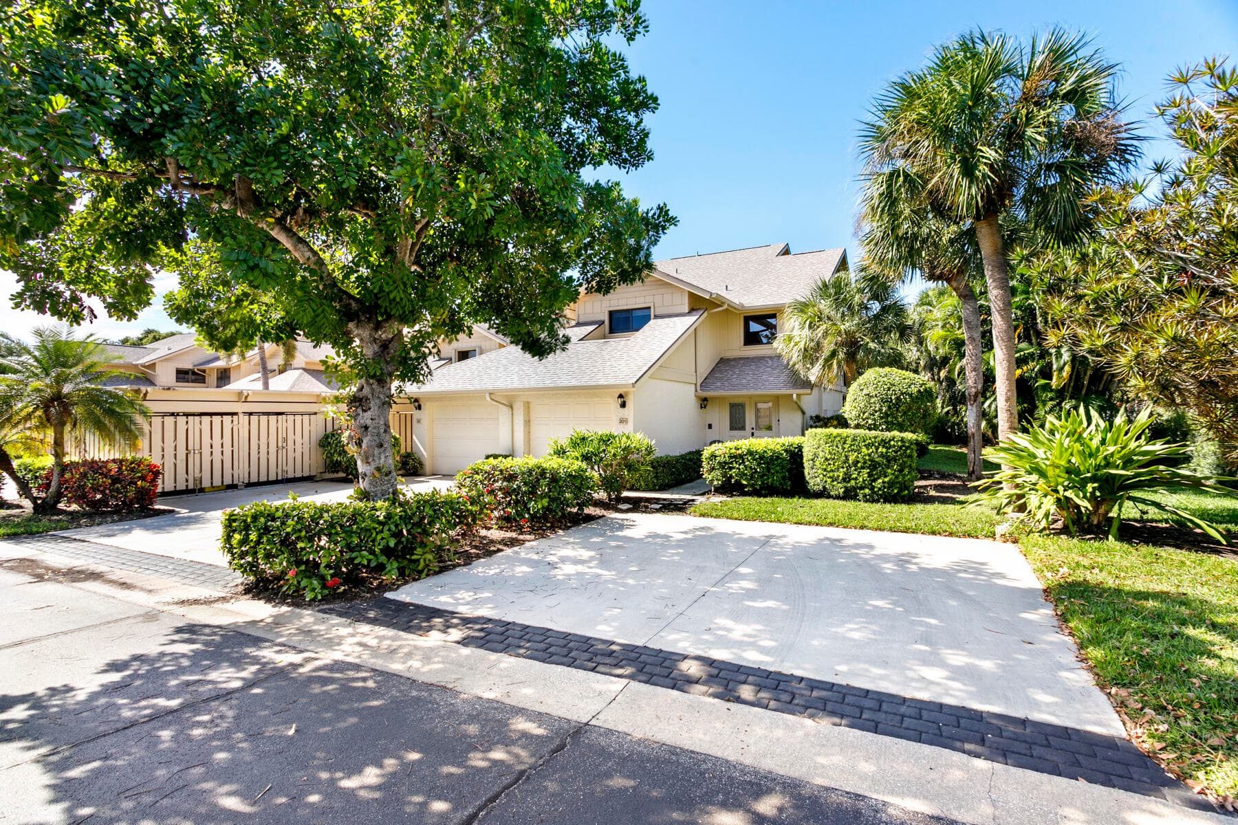 17137 Waterbend Drive 201, Jupiter, FL 33477 — photo 37 of 43