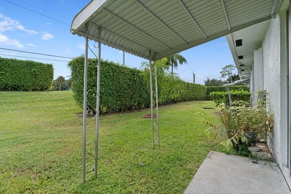 5036 Alfred Drive, West Palm Beach, FL 33417 — photo 14 of 20