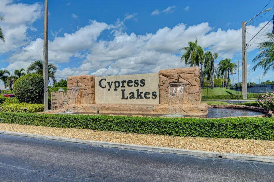 5036 Alfred Drive, West Palm Beach, FL 33417 — photo 1 of 20