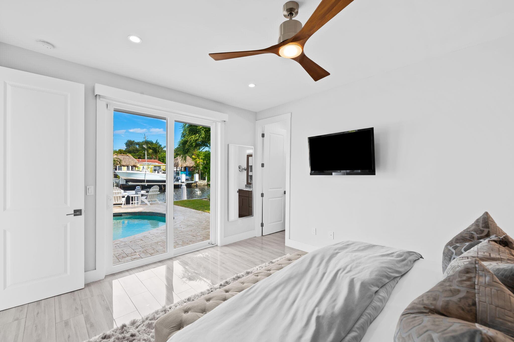 2331 SE 14th Street, Pompano Beach, FL 33062 — photo 16 of 43
