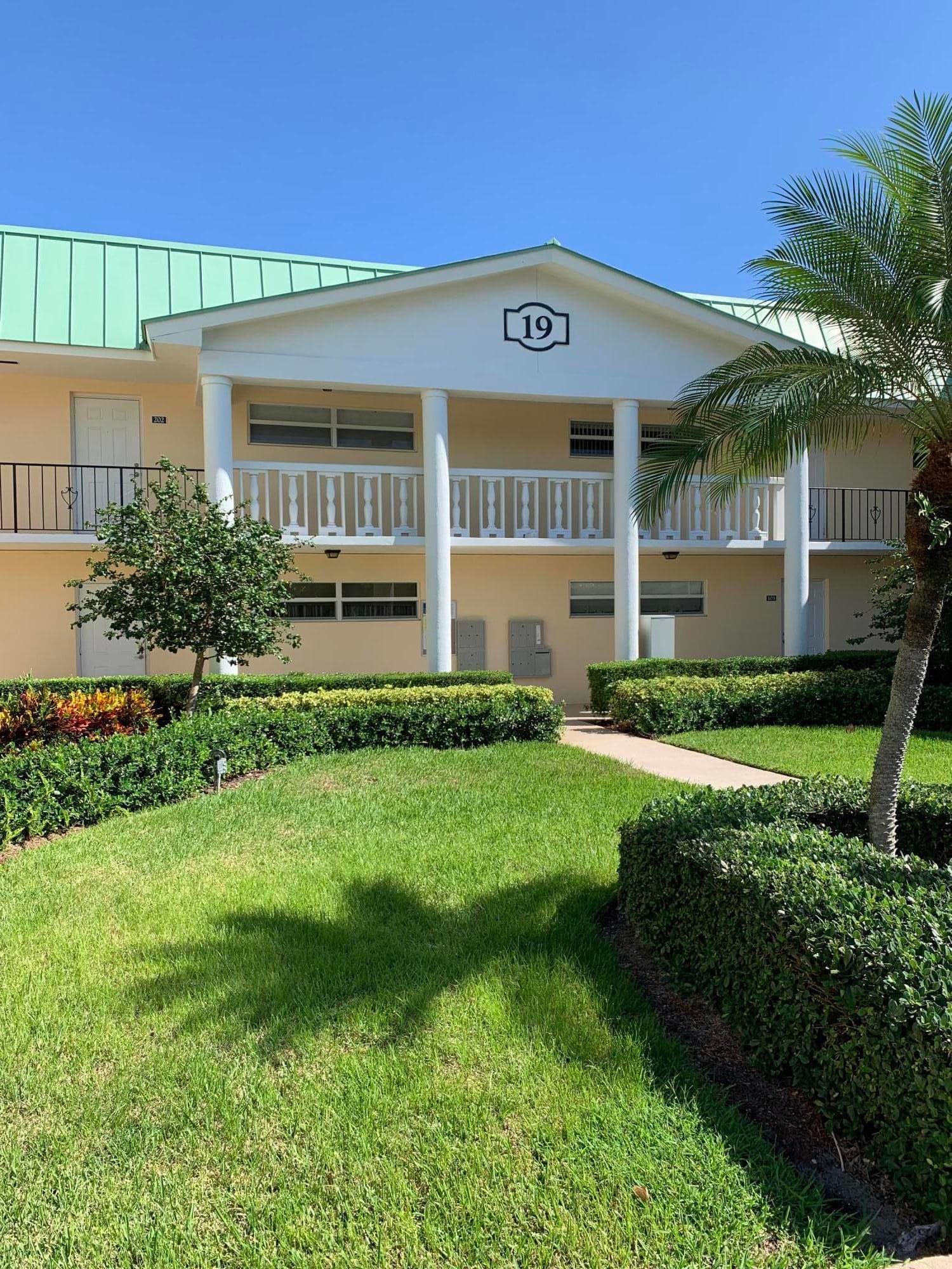 19 Colonial Club Drive Drive 202, Boynton Beach, FL 33435 — photo 3 of 18