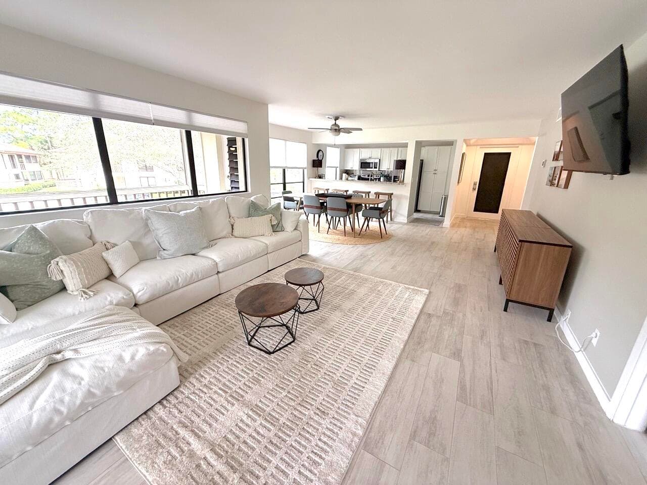 616 Brackenwood Cove 616, Palm Beach Gardens, FL 33418 — photo 1 of 23