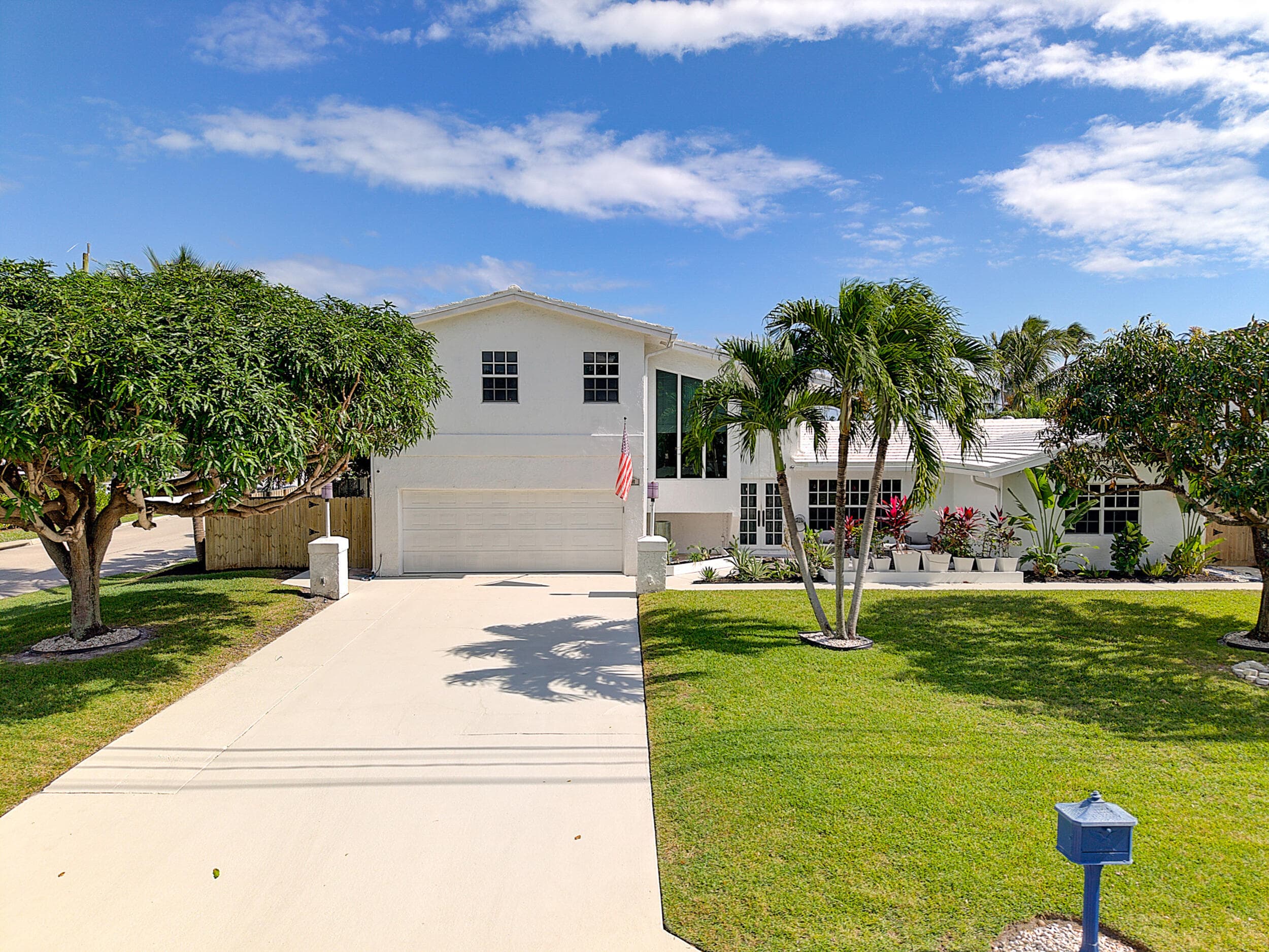 5798 NE 7th Avenue, Boca Raton, FL 33487 — photo 3 of 41