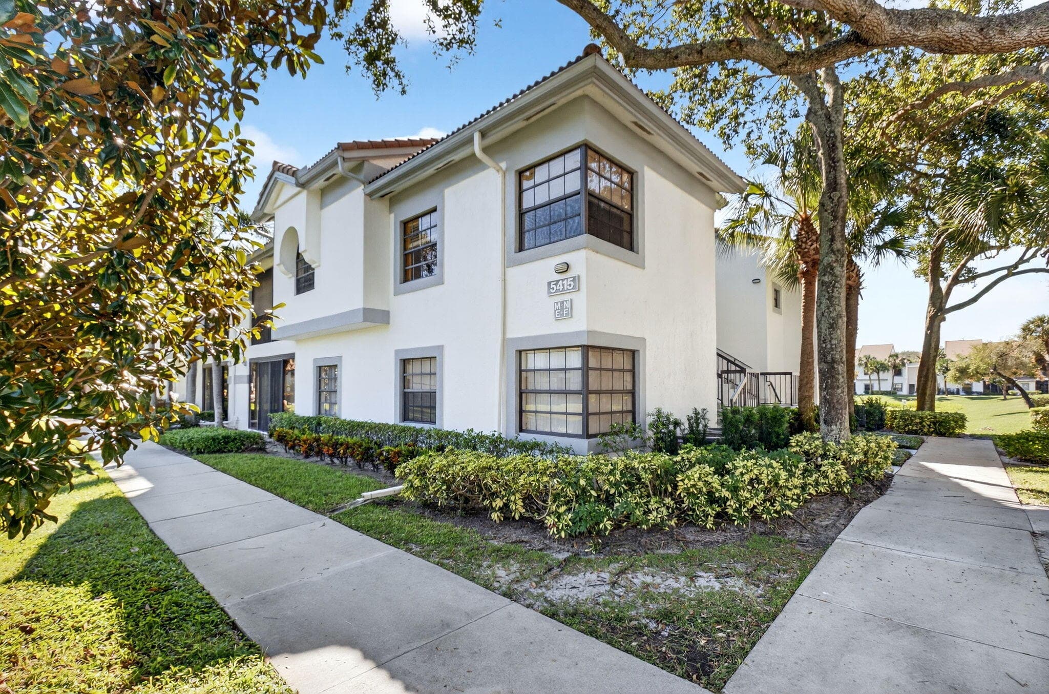 5415 Verona Drive N, Boynton Beach, FL 33437 — photo 2 of 60