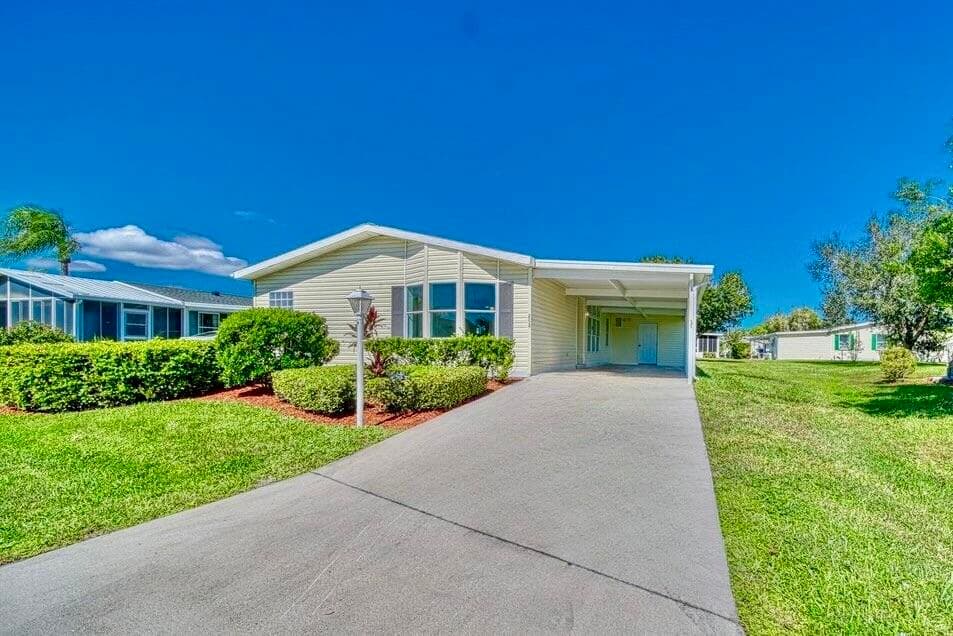 2824 Nine Iron Drive, Port St. Lucie, FL 34952 — photo 2 of 31