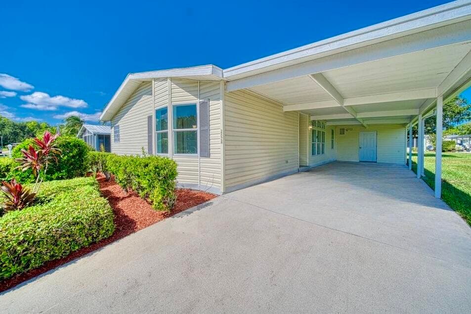 2824 Nine Iron Drive, Port St. Lucie, FL 34952 — photo 4 of 31
