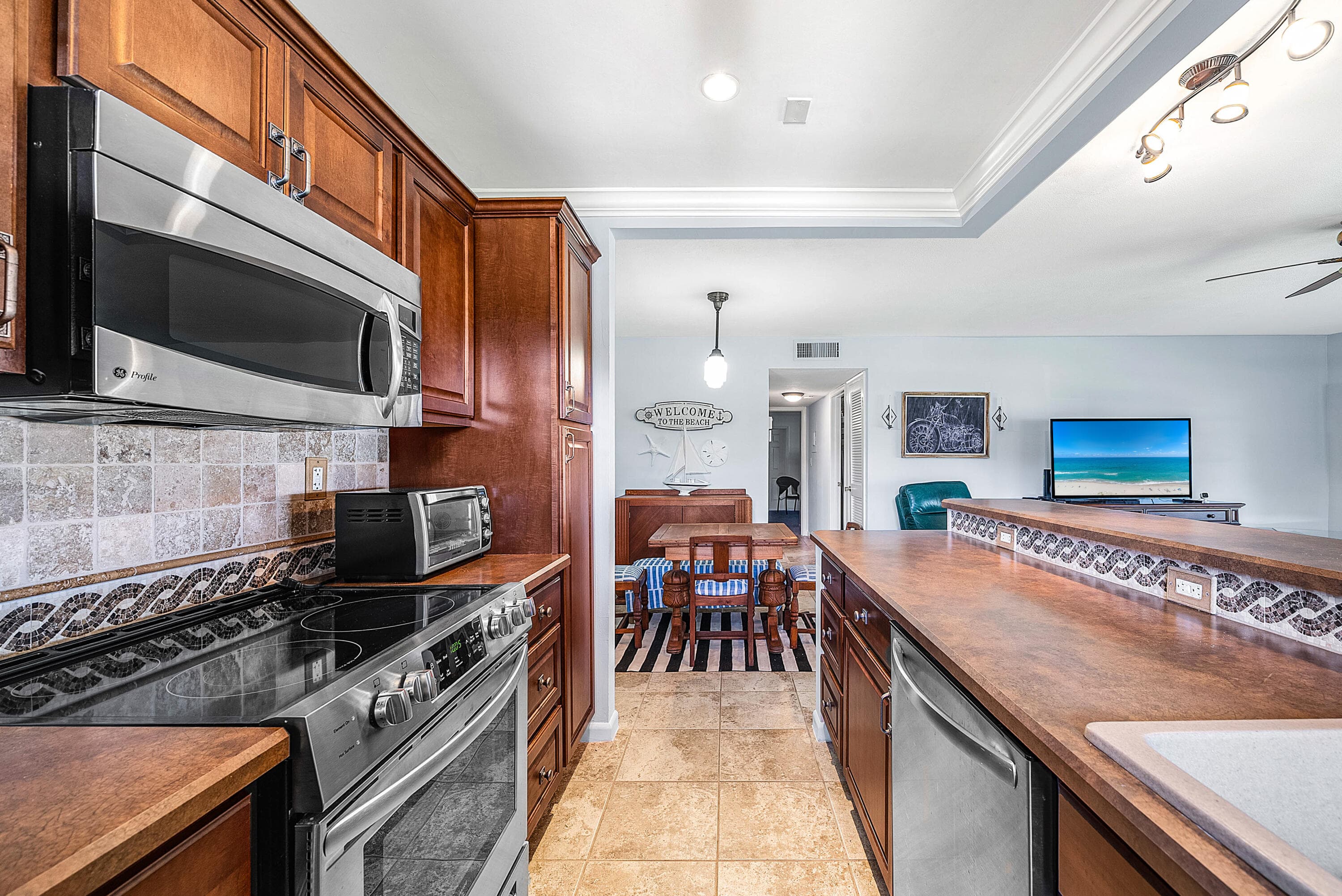 510 High Point Drive D, Delray Beach, FL 33445 — photo 8 of 23