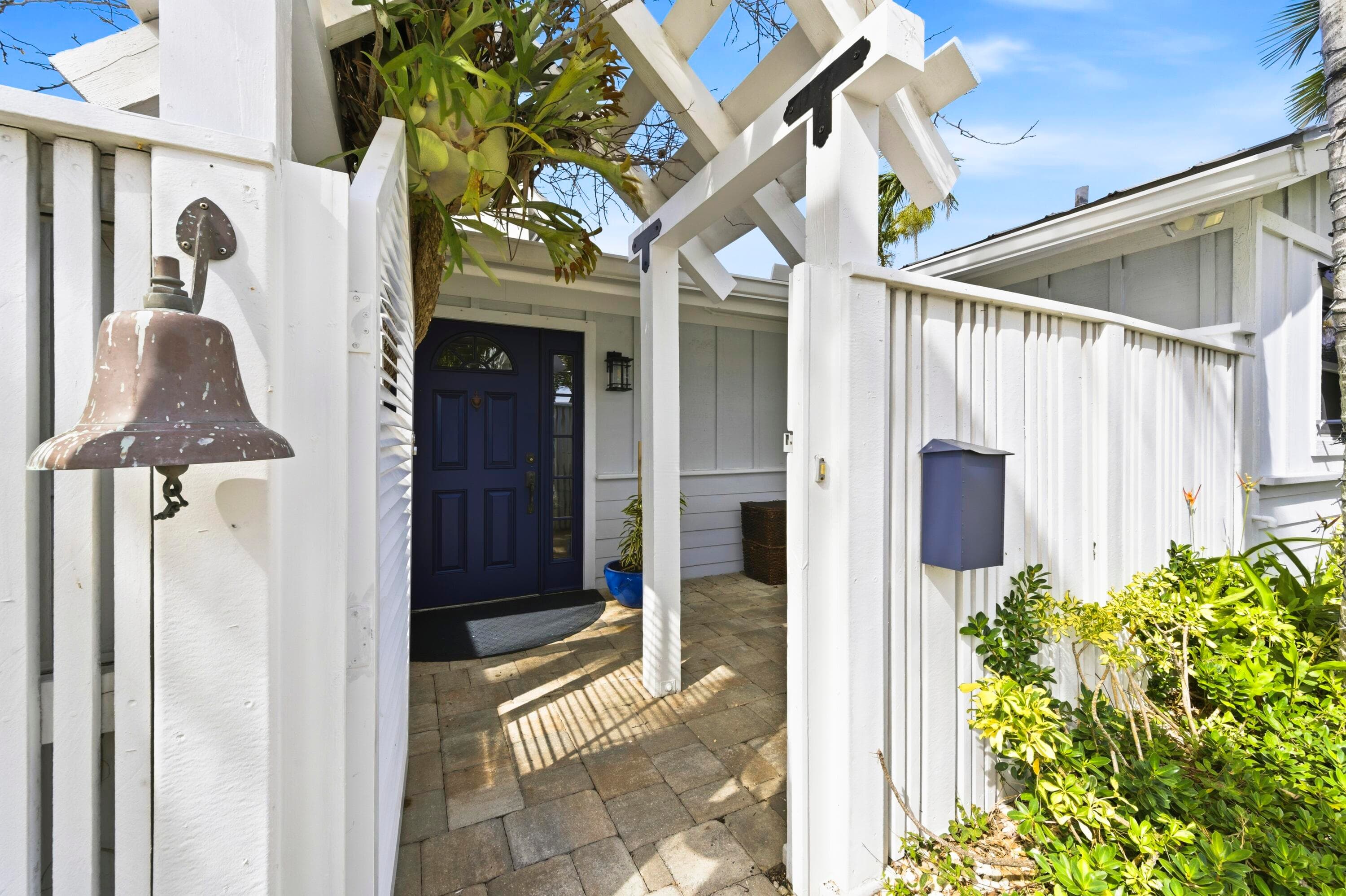649 Anchorage Drive, North Palm Beach, FL 33408 — photo 2 of 73