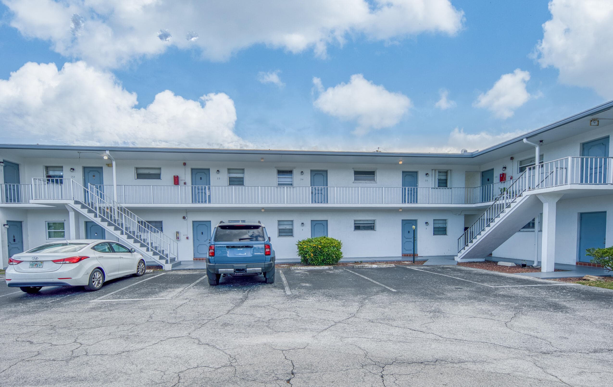 420 W Palm Street 24, Lantana, FL 33462 — photo 1 of 9