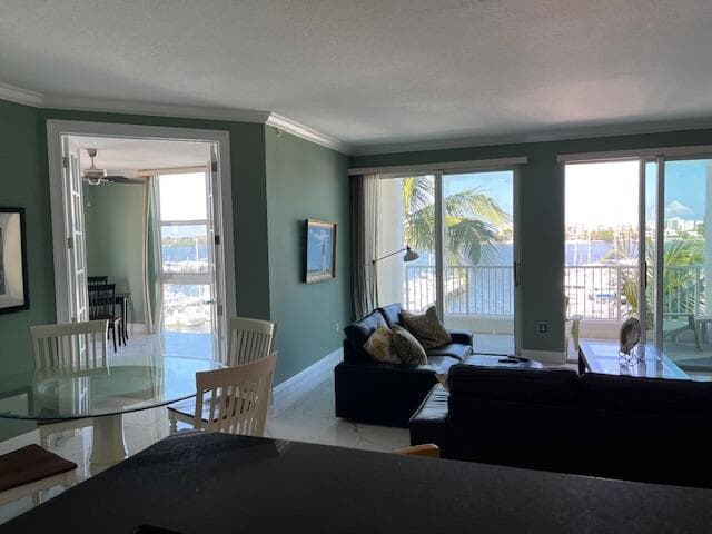 806 E Windward Way 401, Lantana, FL 33462 — photo 8 of 26