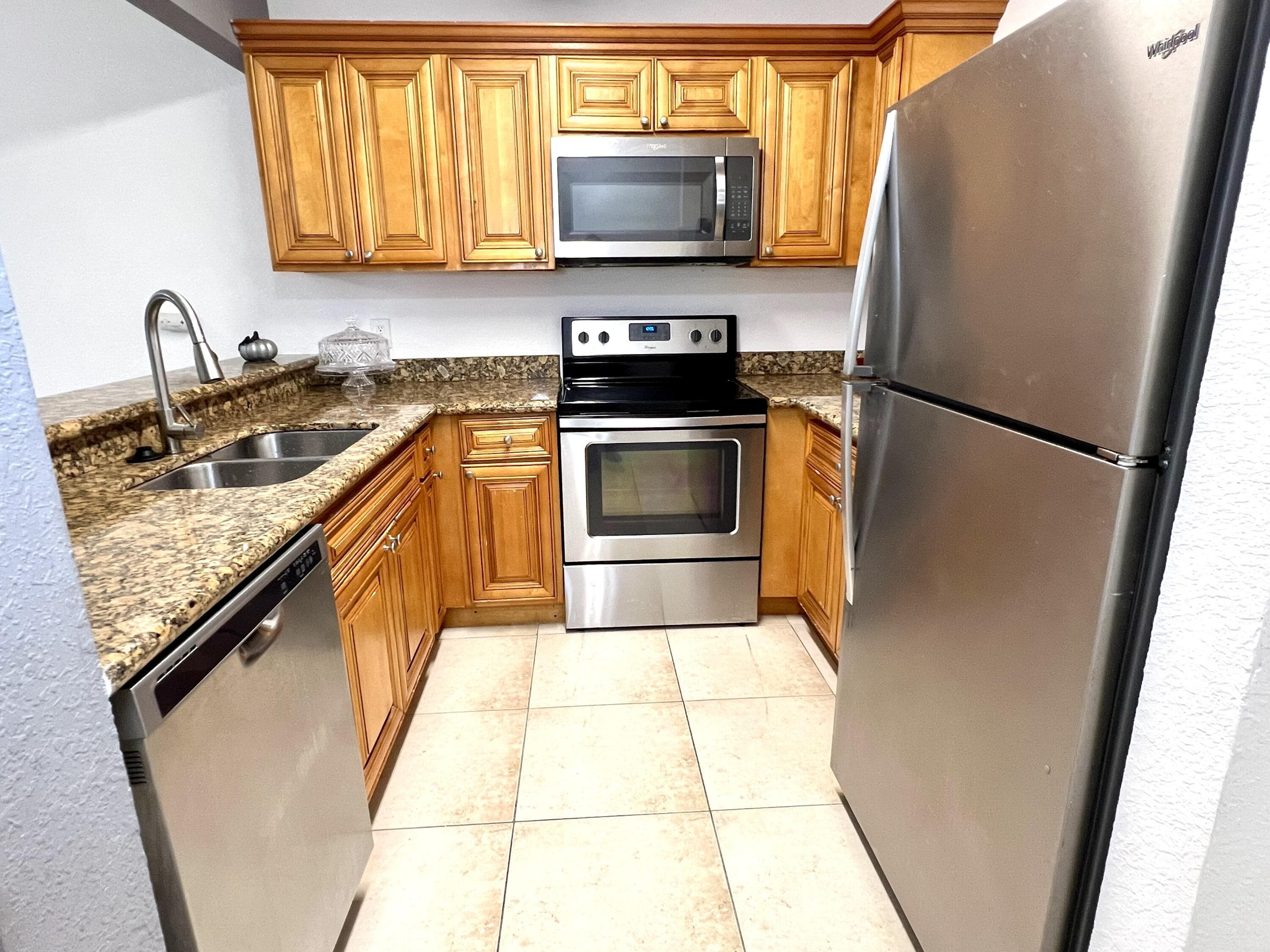 1581 Balfour Point Drive E, West Palm Beach, FL 33411 — photo 4 of 19