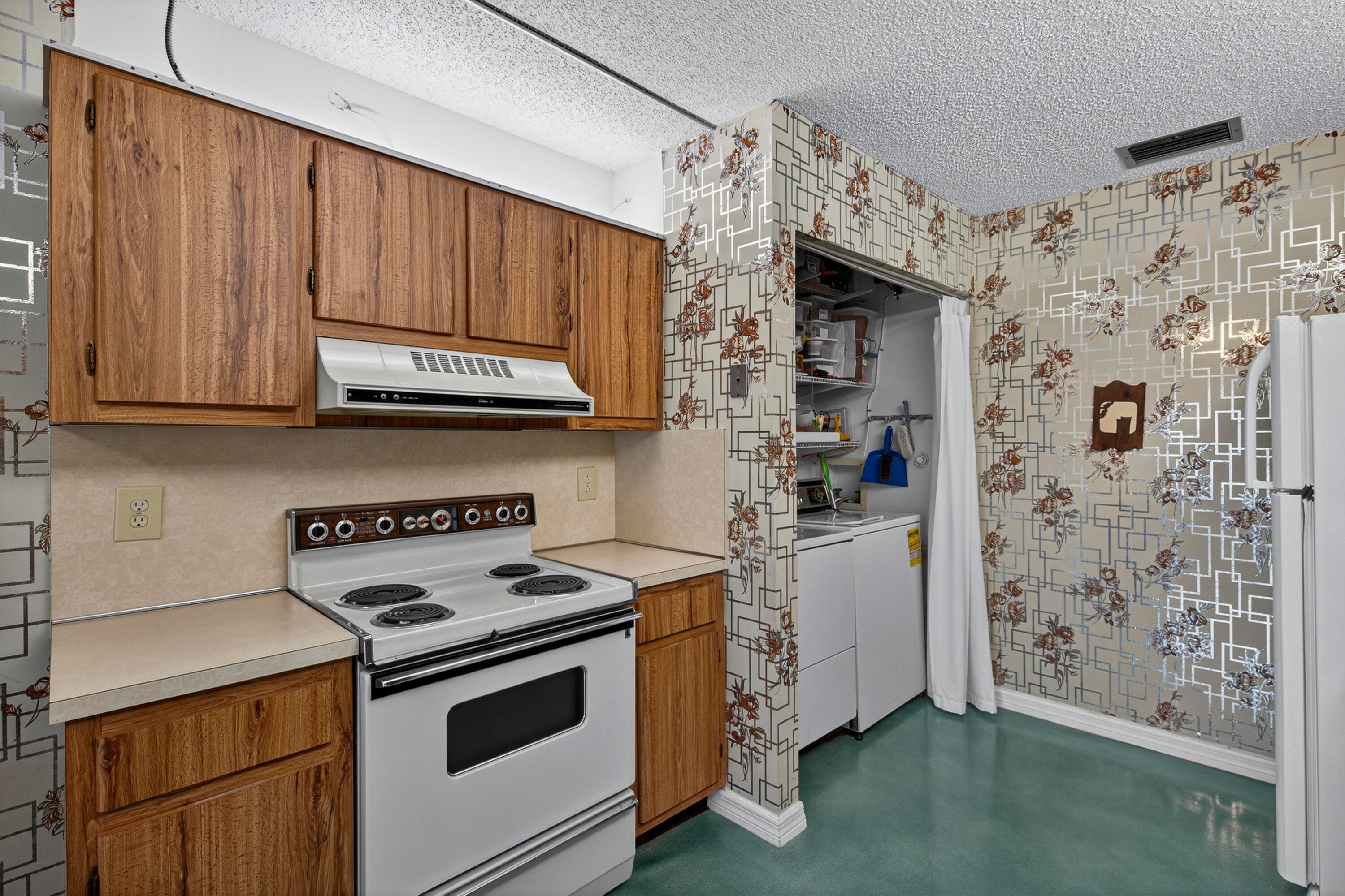 14236 Campanelli Drive, Delray Beach, FL 33484 — photo 3 of 33
