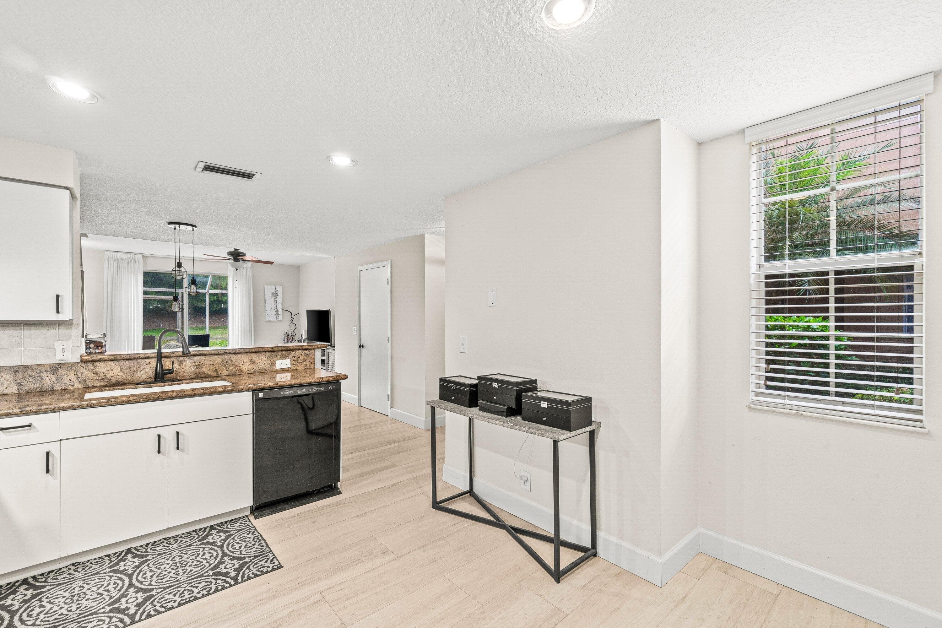 1588 Veracruz Lane 1588, Weston, FL 33327 — photo 6 of 41