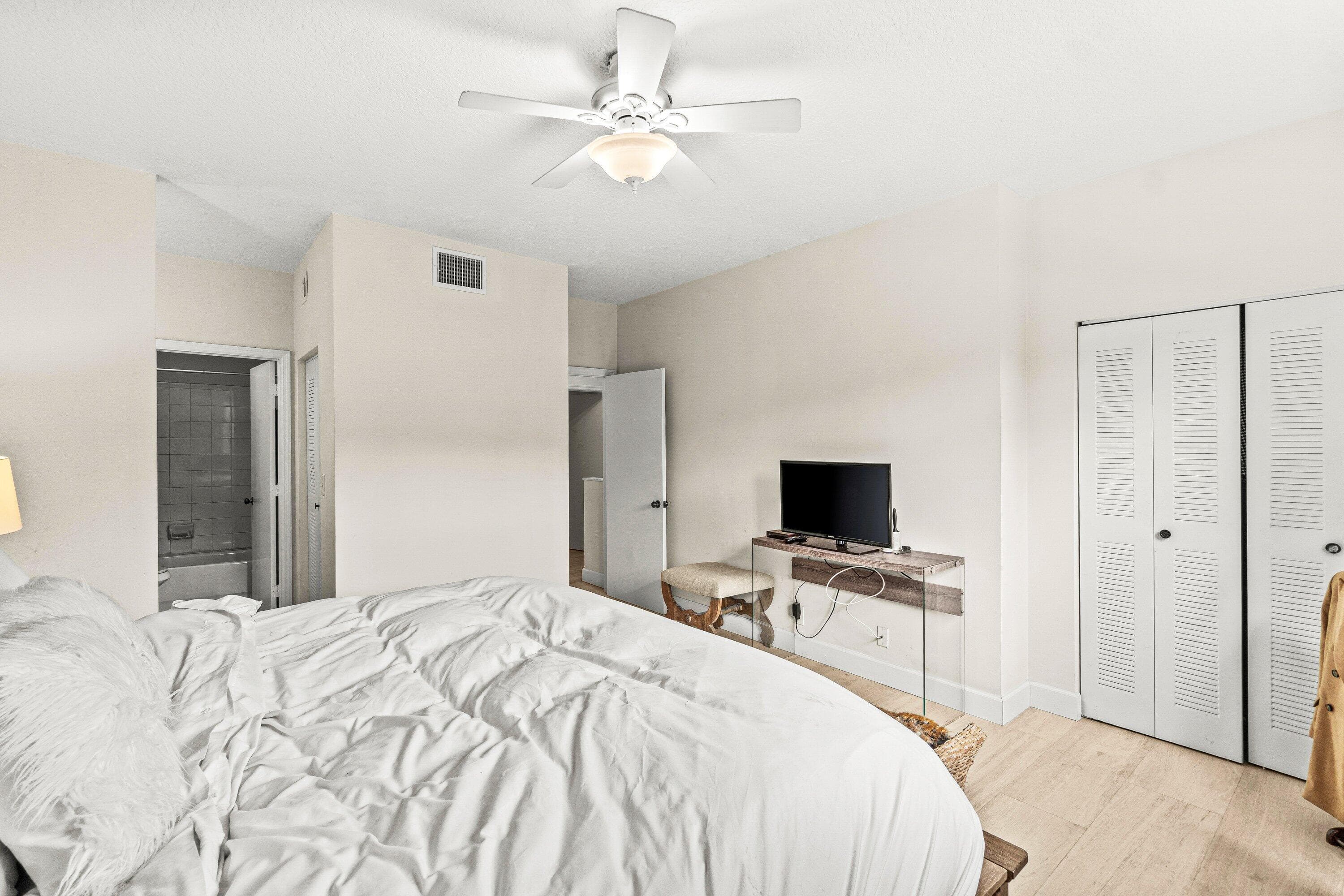 1588 Veracruz Lane 1588, Weston, FL 33327 — photo 20 of 41