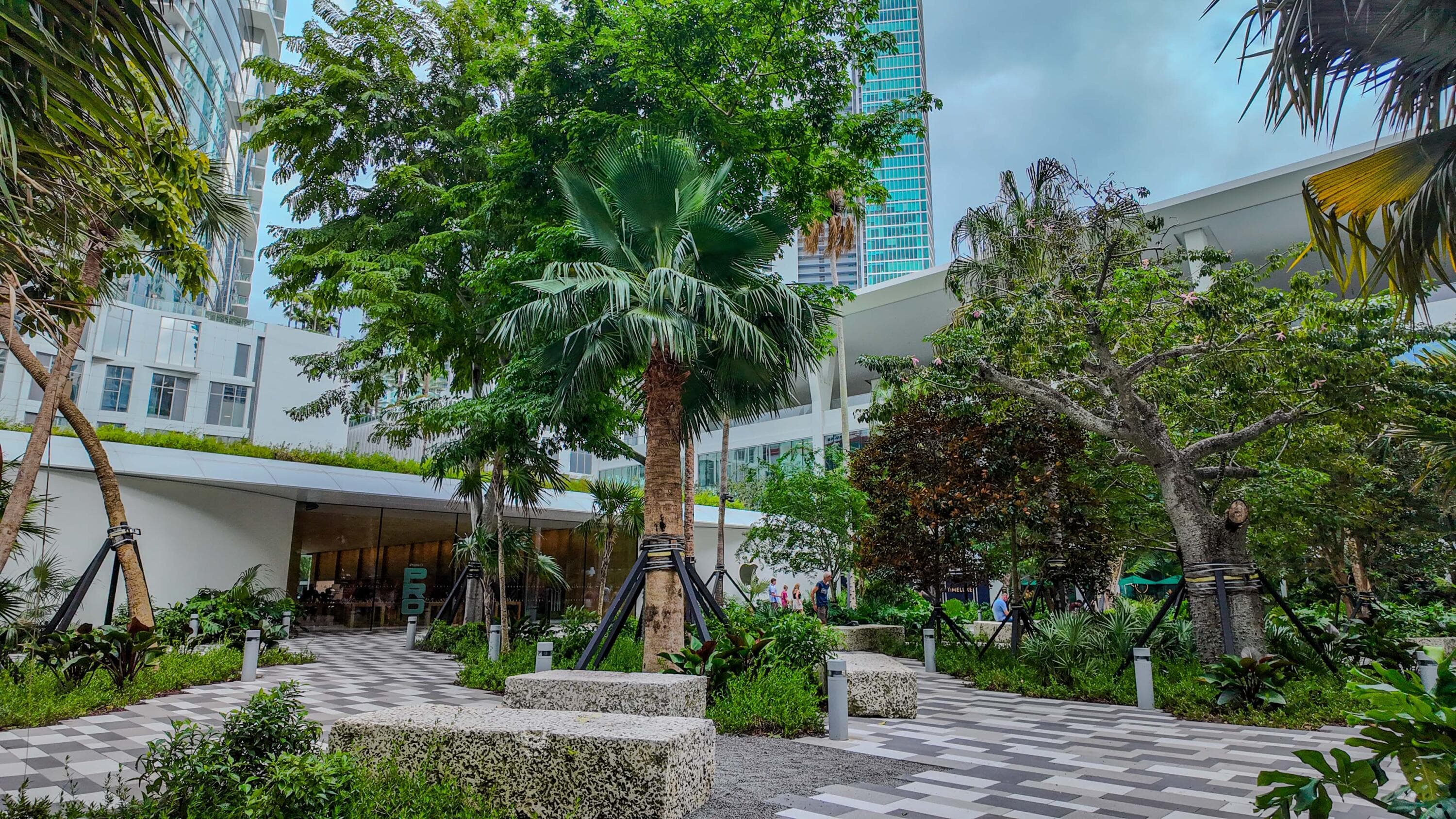 851 NE 1st Avenue 812, Miami, FL 33132 — photo 57 of 84
