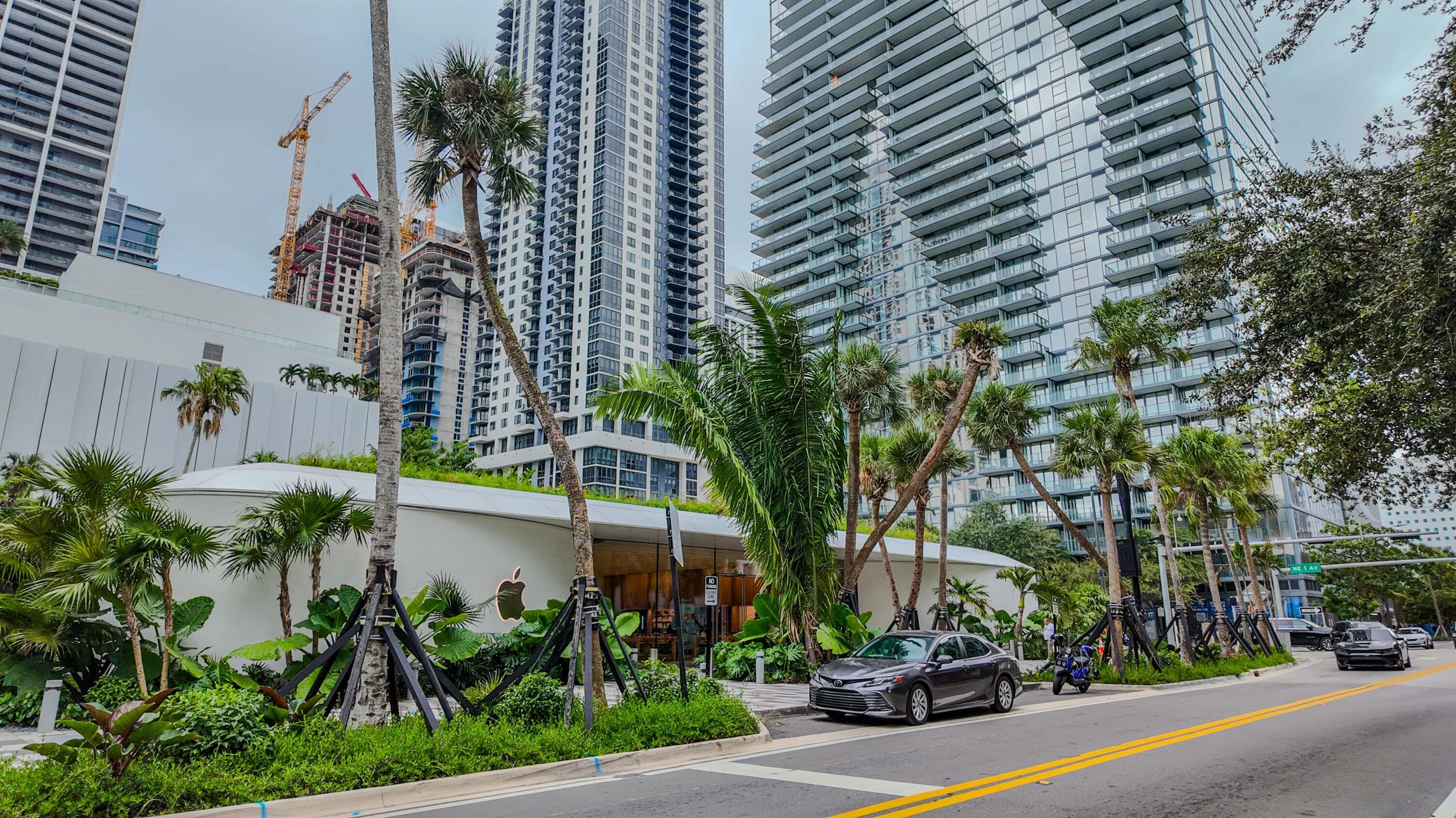 851 NE 1st Avenue 812, Miami, FL 33132 — photo 65 of 84