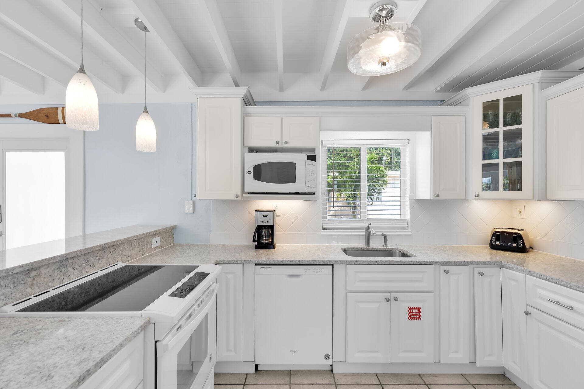 11725 3rd Avenue Ocean, Marathon, FL 33050 — photo 5 of 37