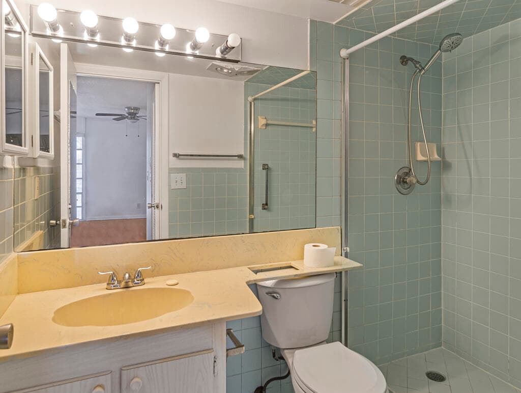 4 Golfs Edge E, West Palm Beach, FL 33417 — photo 11 of 33