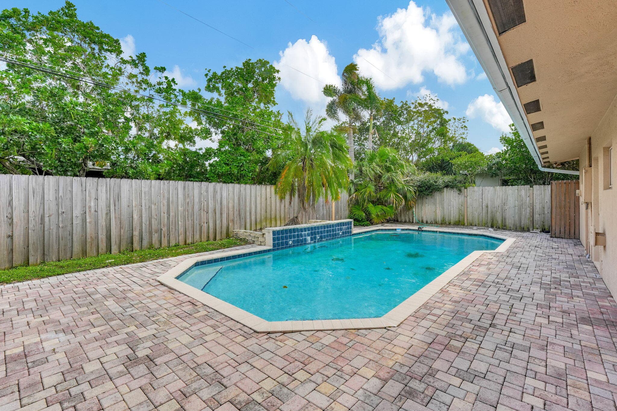 1300 NE 26th Avenue NE, Pompano Beach, FL 33062 — photo 24 of 68