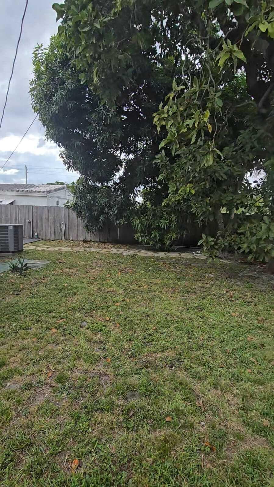 1435 NE 182nd Street, North Miami Beach, FL 33162 — photo 12 of 13