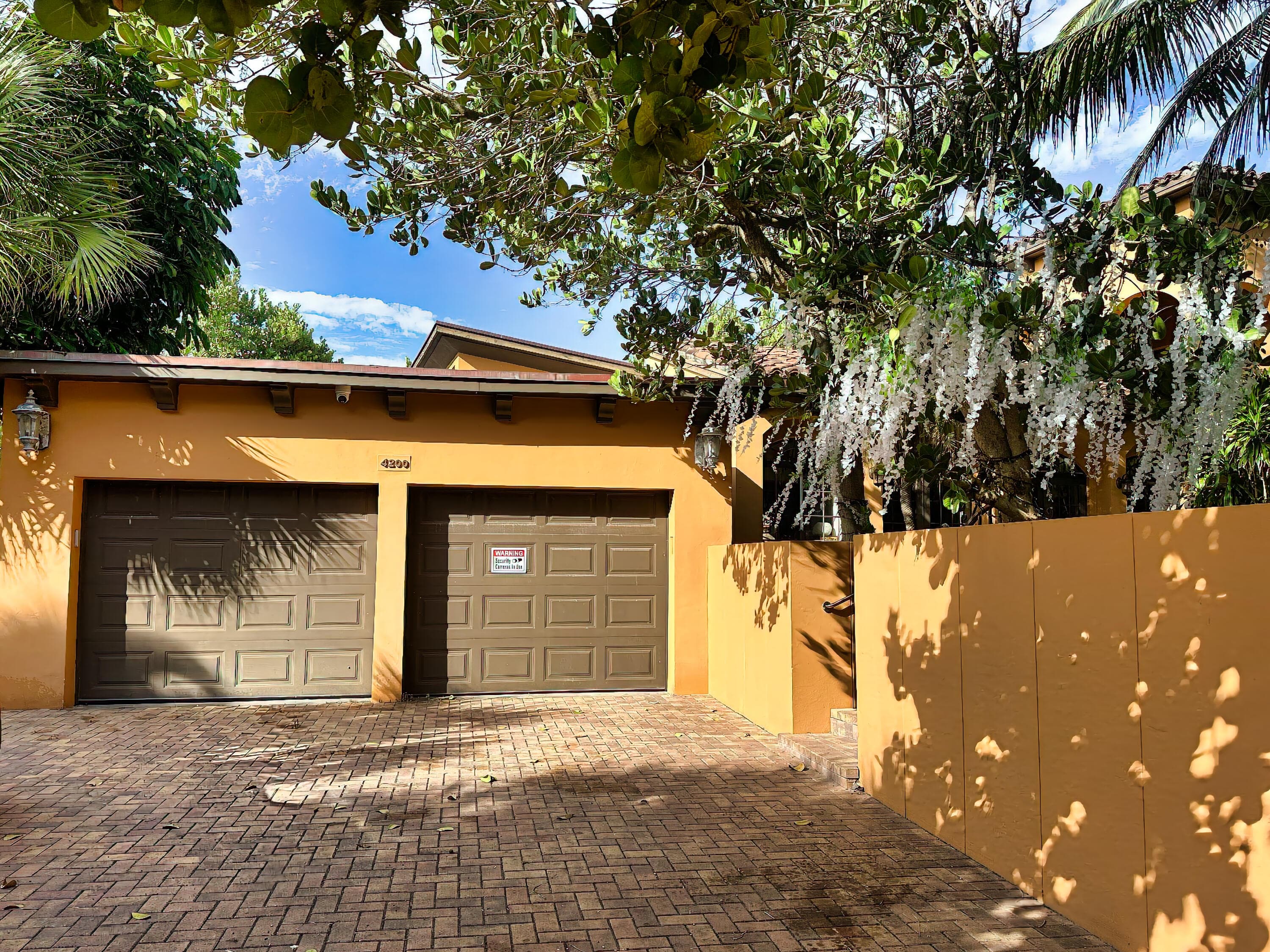 4200 N Surf Road, Hollywood, FL 33019 — photo 10 of 33