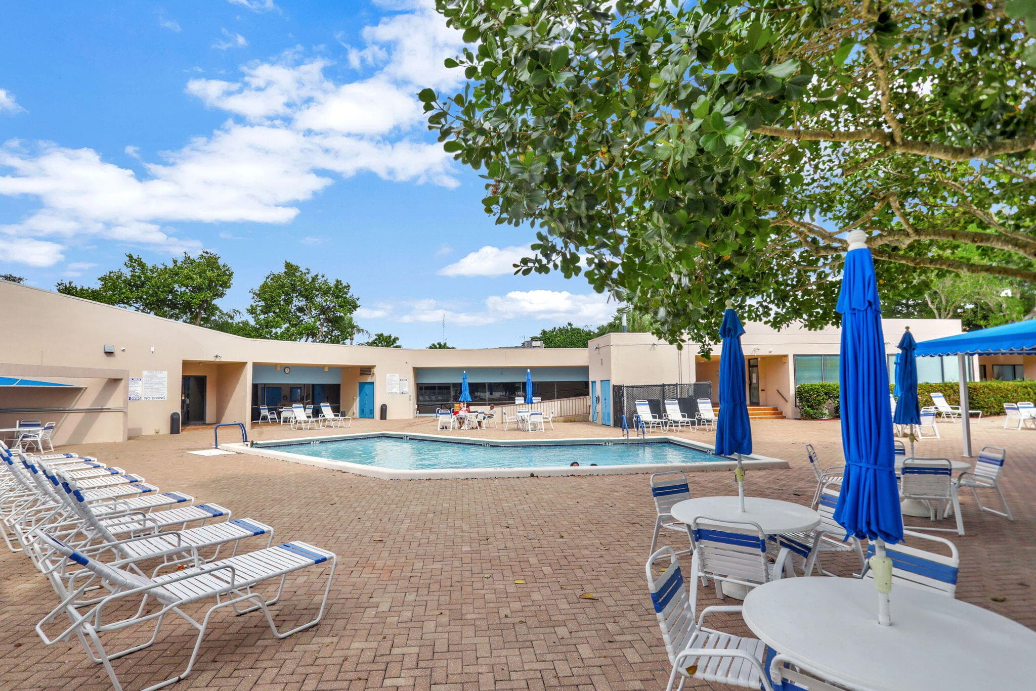 9090 Lime Bay Boulevard 102, Tamarac, FL 33321 — photo 17 of 24