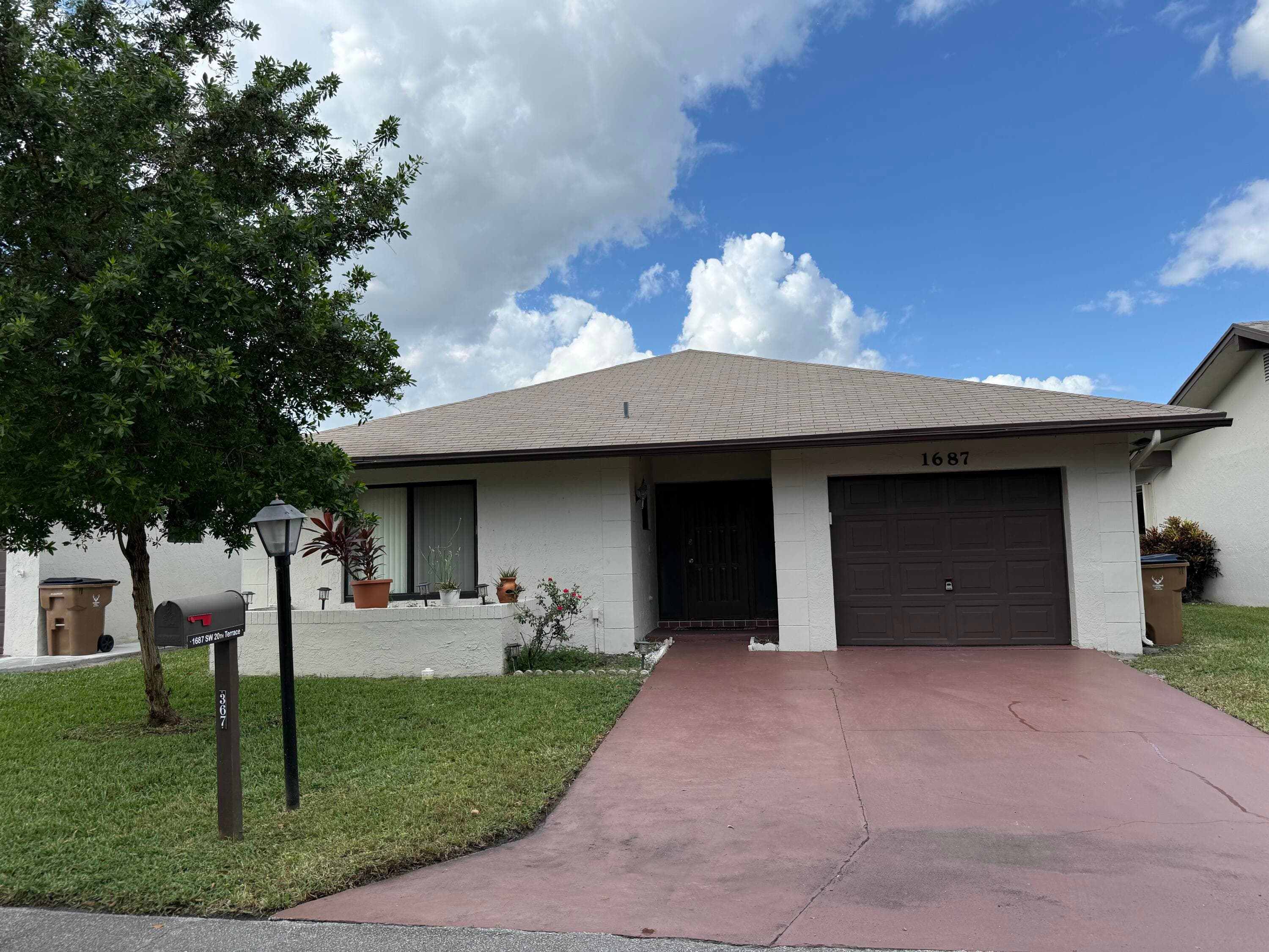 1687 SW 20th Terrace, Deerfield Beach, FL 33442 — photo 1 of 10