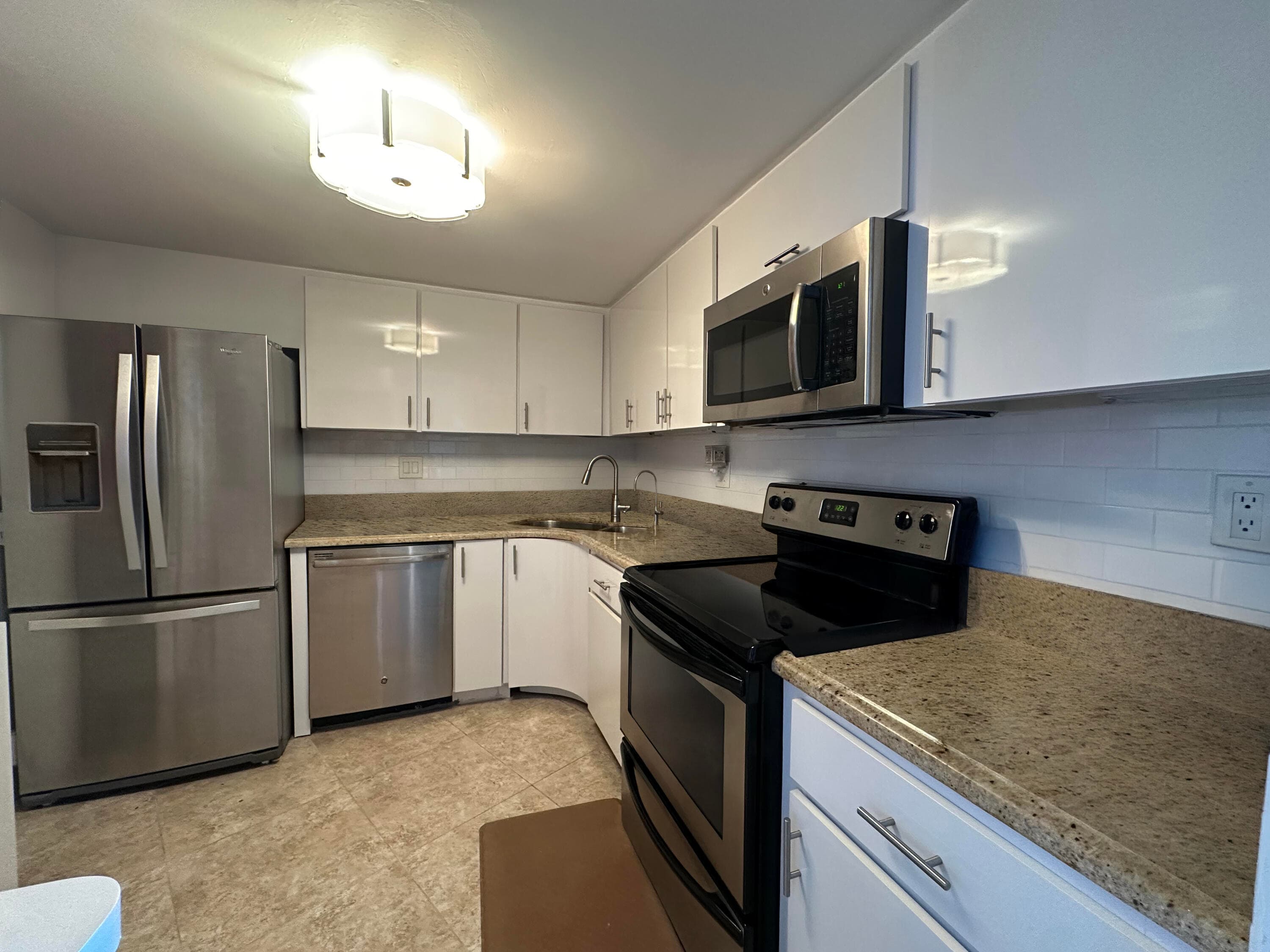 1200 S Flagler Drive 802, West Palm Beach, FL 33401 — photo 4 of 13