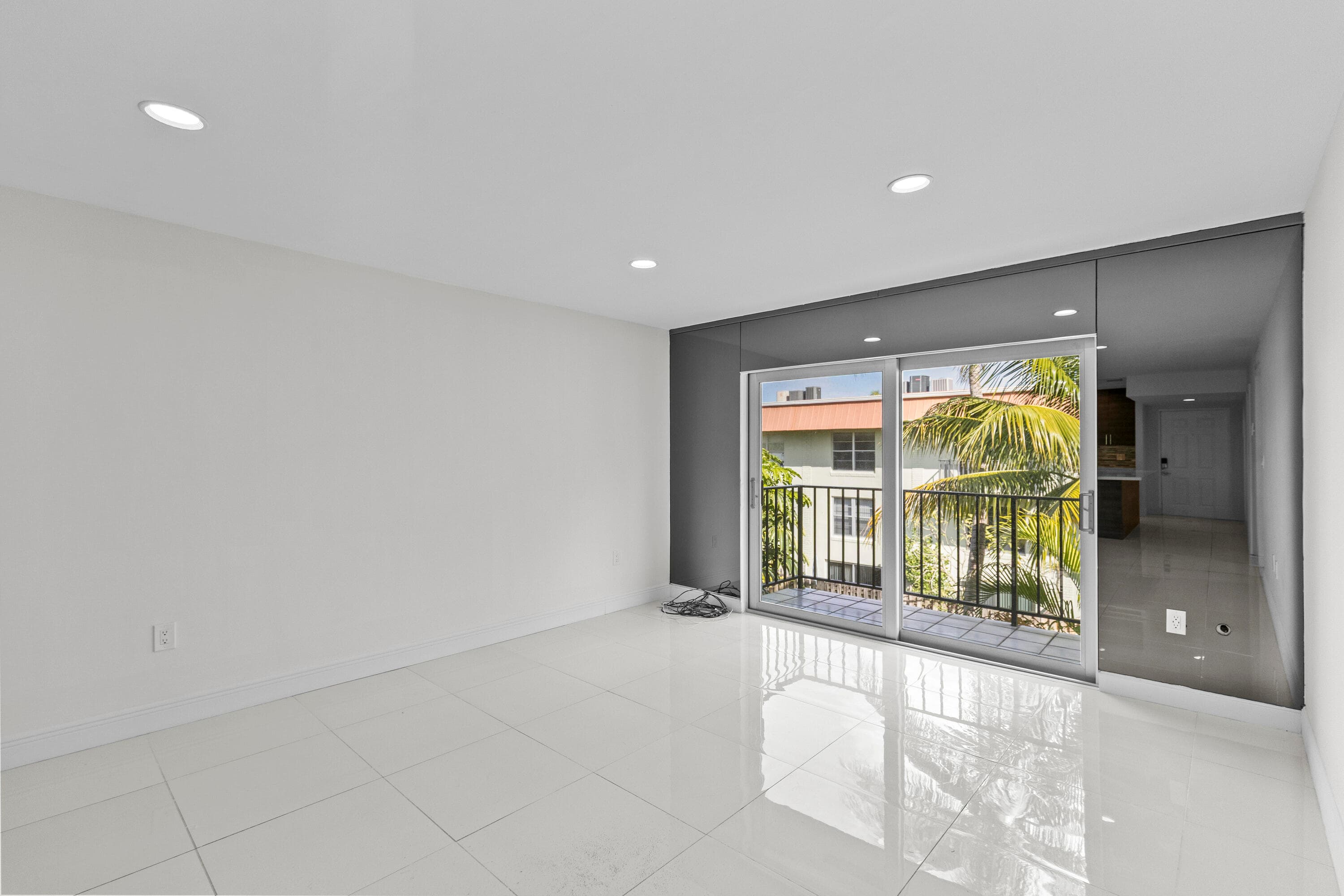 809 W Oakland Park Boulevard K12, Oakland Park, FL 33311 — photo 11 of 27