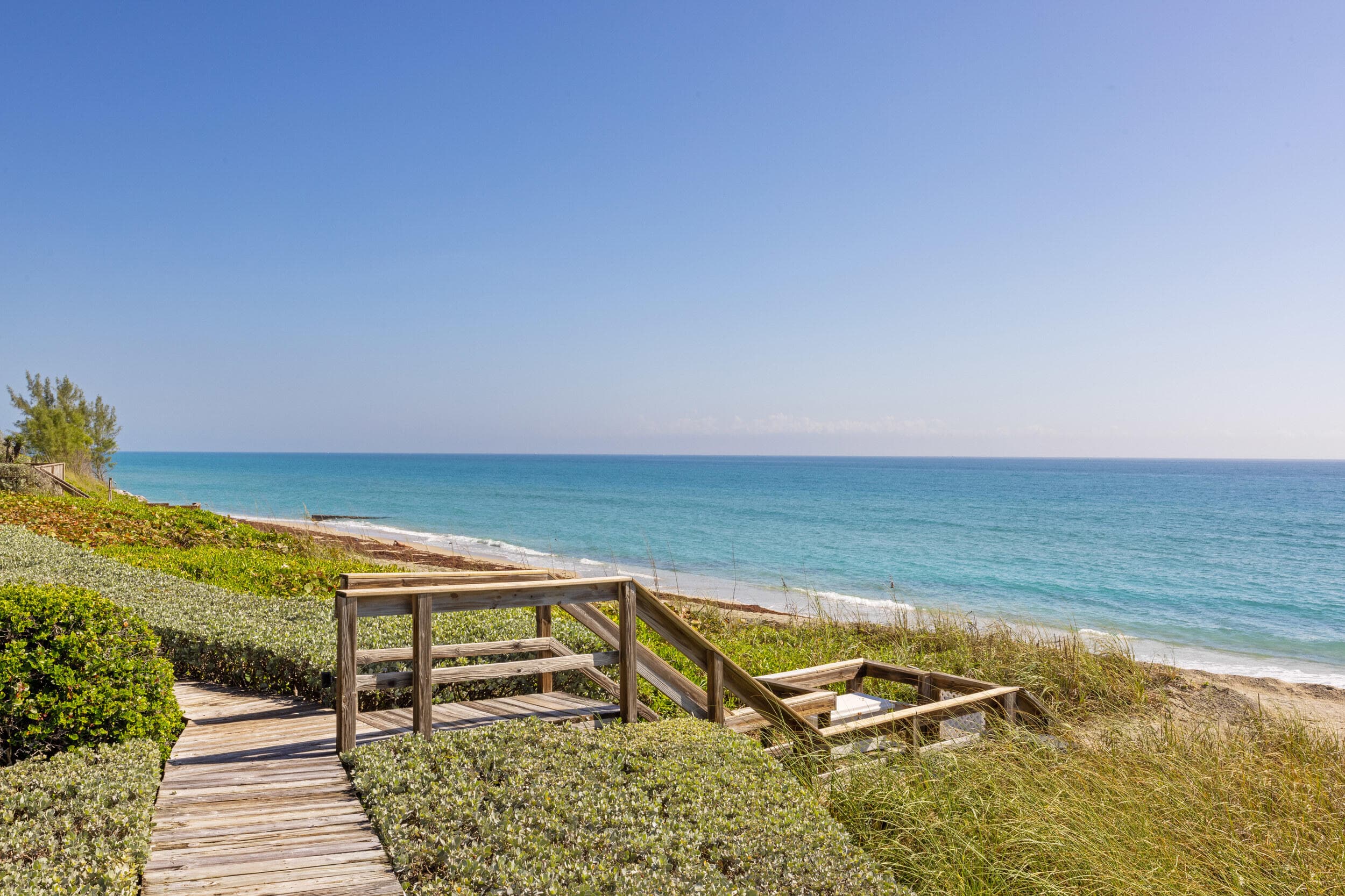 2 Sloans Curve Drive, Palm Beach, FL 33480 — photo 5 of 44