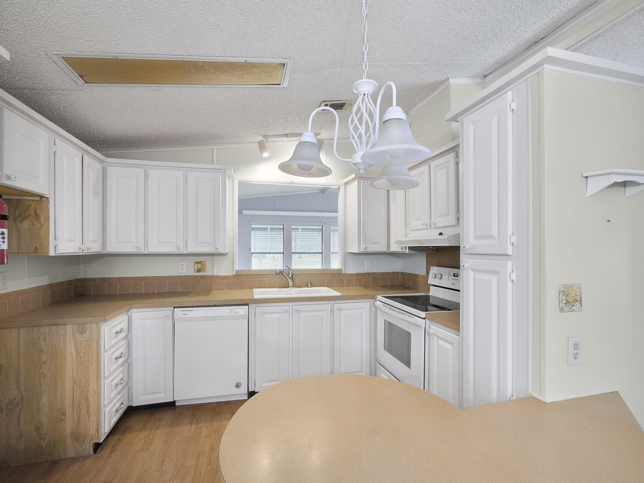 8201 Cinnamon Lane, Port St. Lucie, FL 34952 — photo 3 of 19