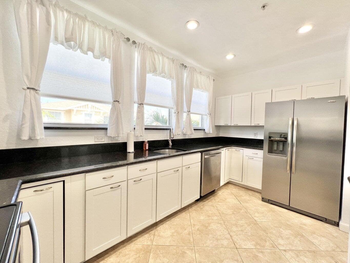 840 Marina Del Ray Lane 2, West Palm Beach, FL 33401 — photo 10 of 42