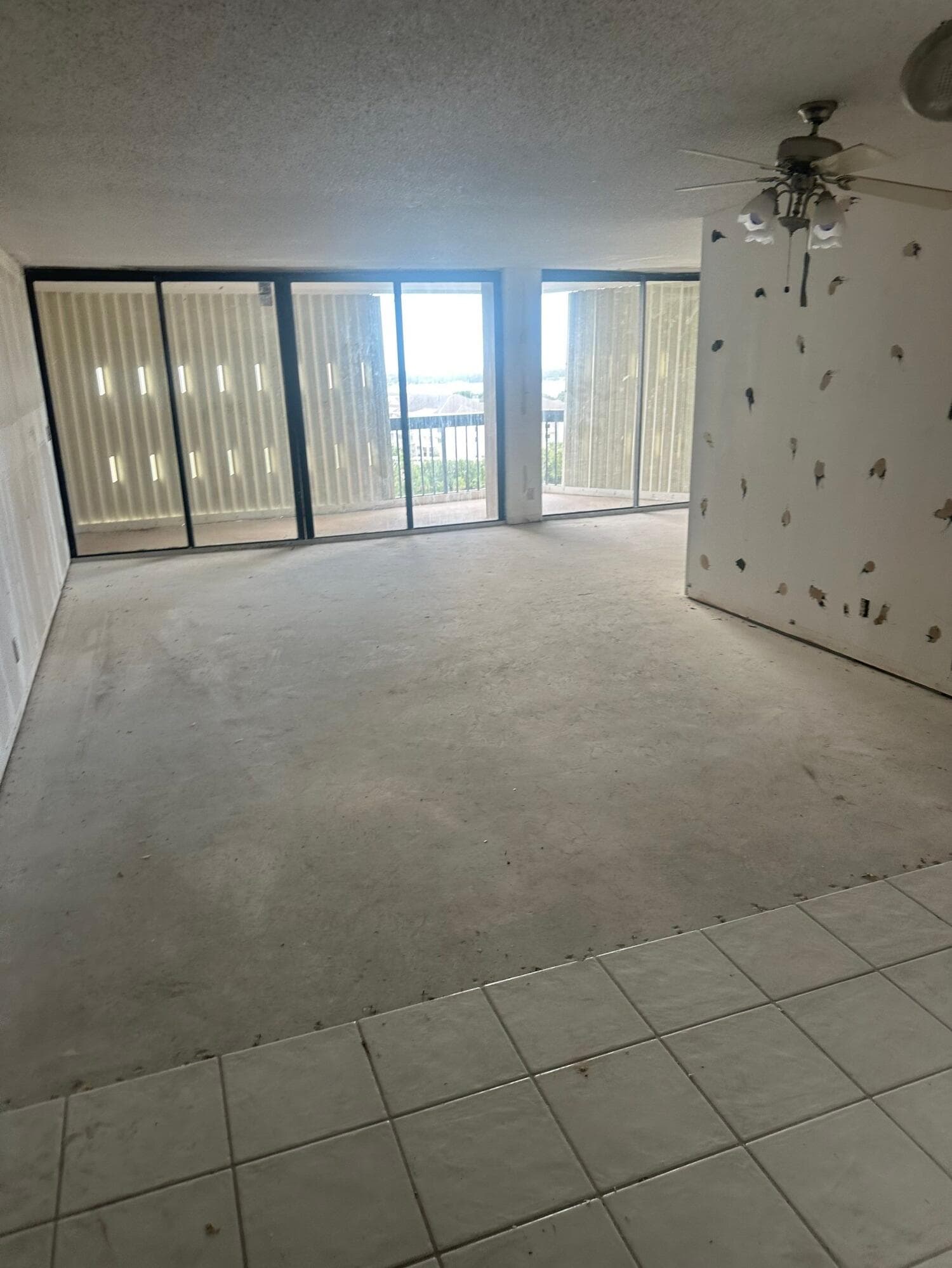 2425 Presidential Way 1203, West Palm Beach, FL 33401 — photo 2 of 12