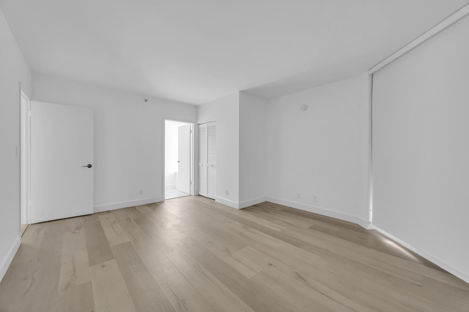 529 S Flagler Dr 14h, West Palm Beach, FL 33401 — photo 14 of 20