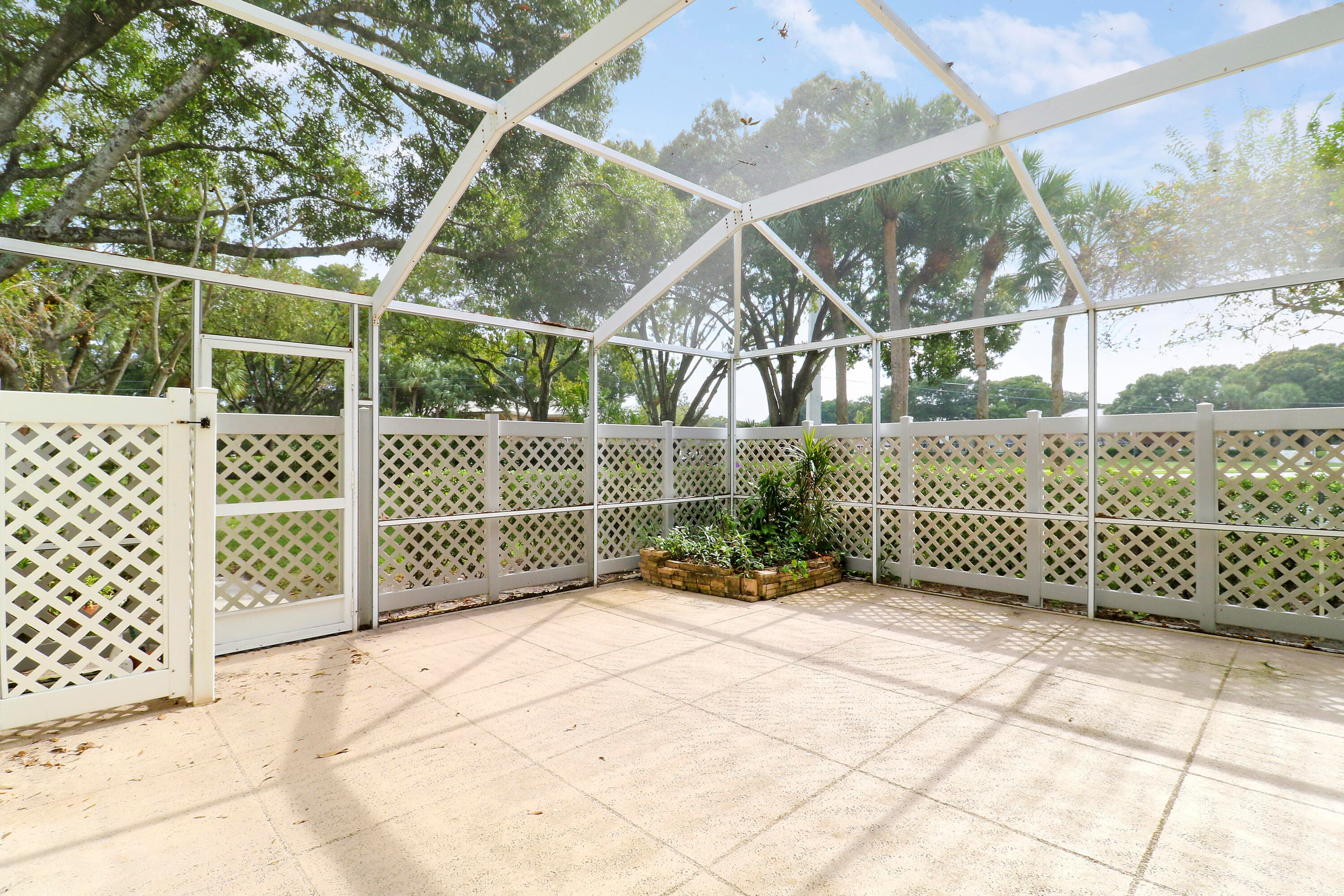 1903 Stratford Way, West Palm Beach, FL 33409 — photo 8 of 44