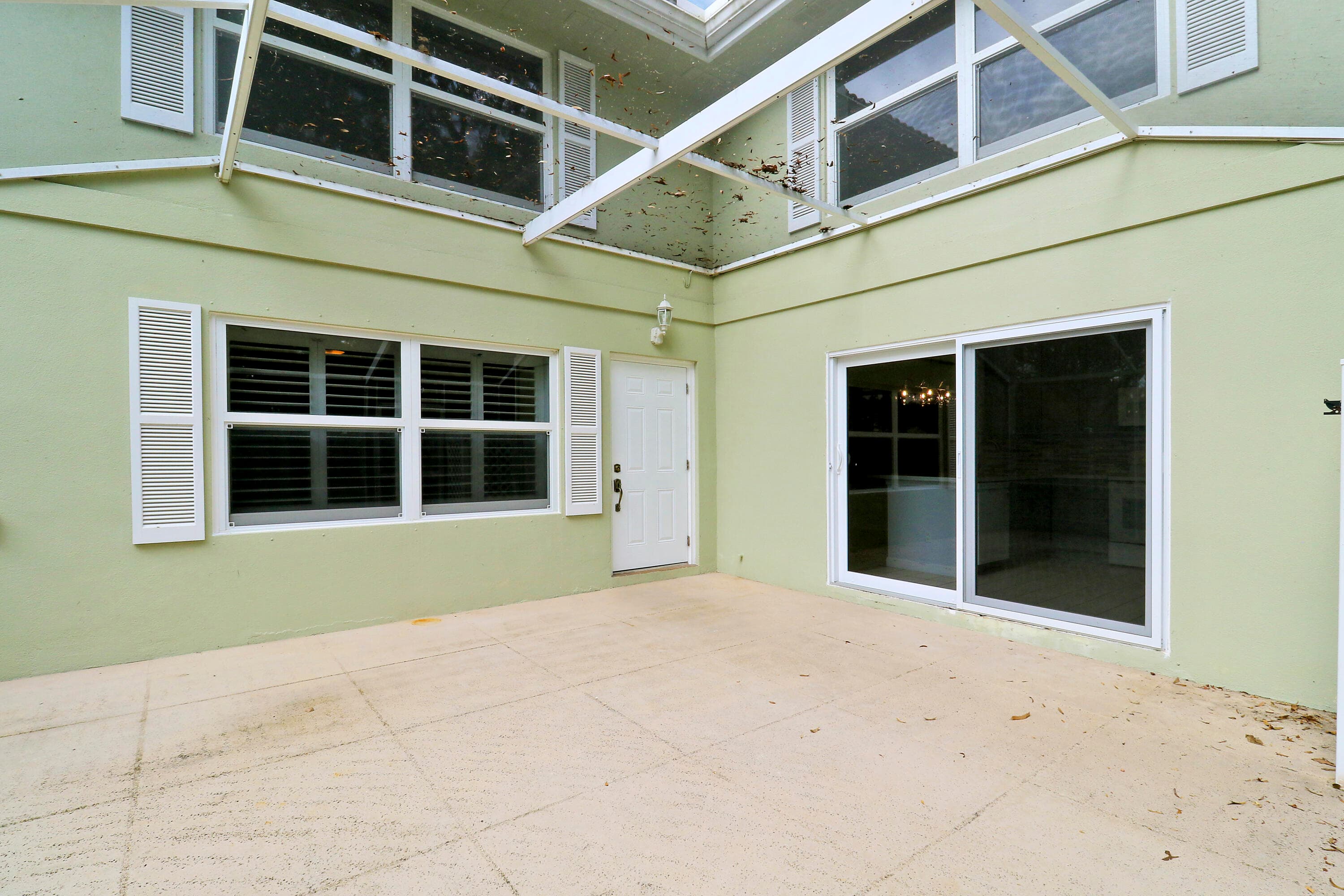 1903 Stratford Way, West Palm Beach, FL 33409 — photo 6 of 44