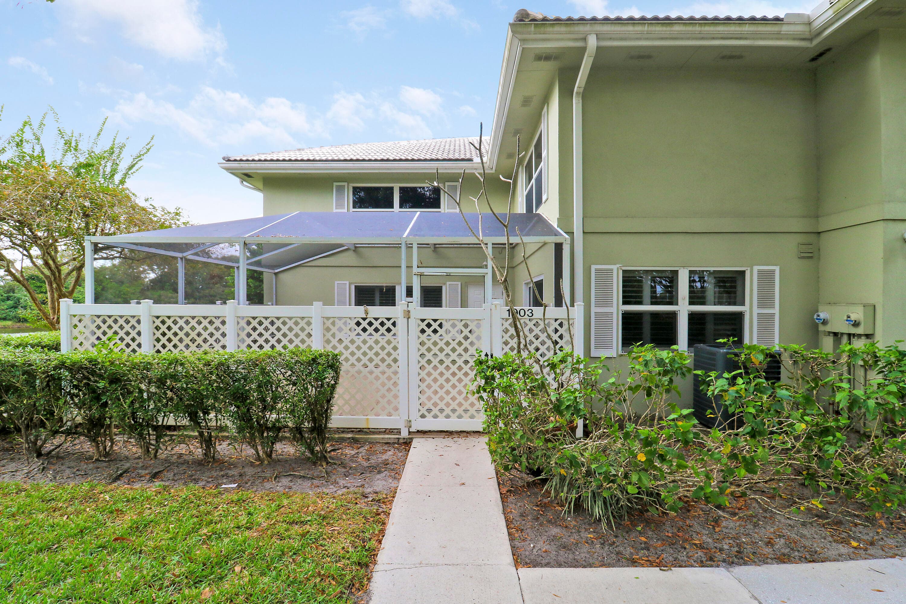 1903 Stratford Way, West Palm Beach, FL 33409 — photo 4 of 44