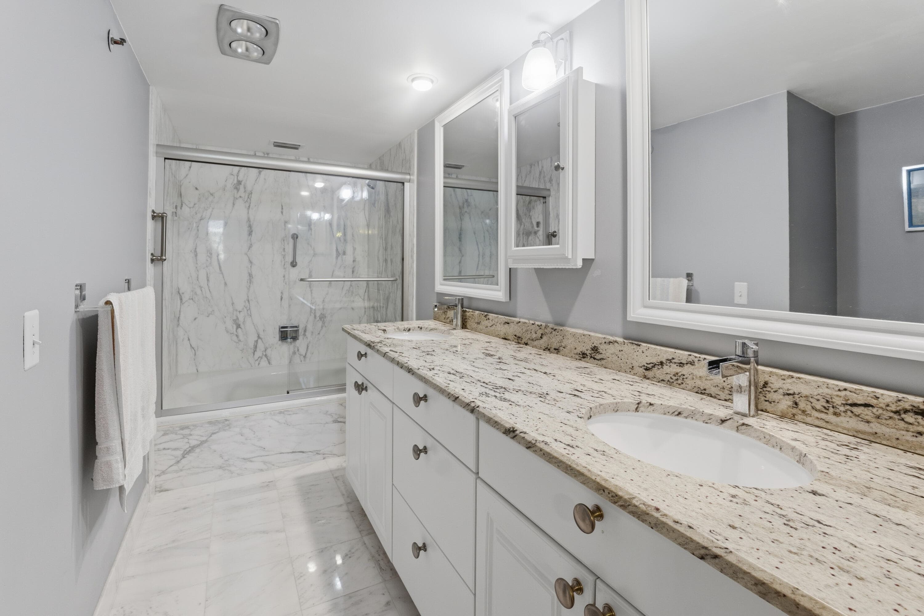 375 Beach Road 201, Tequesta, FL 33469 — photo 11 of 18