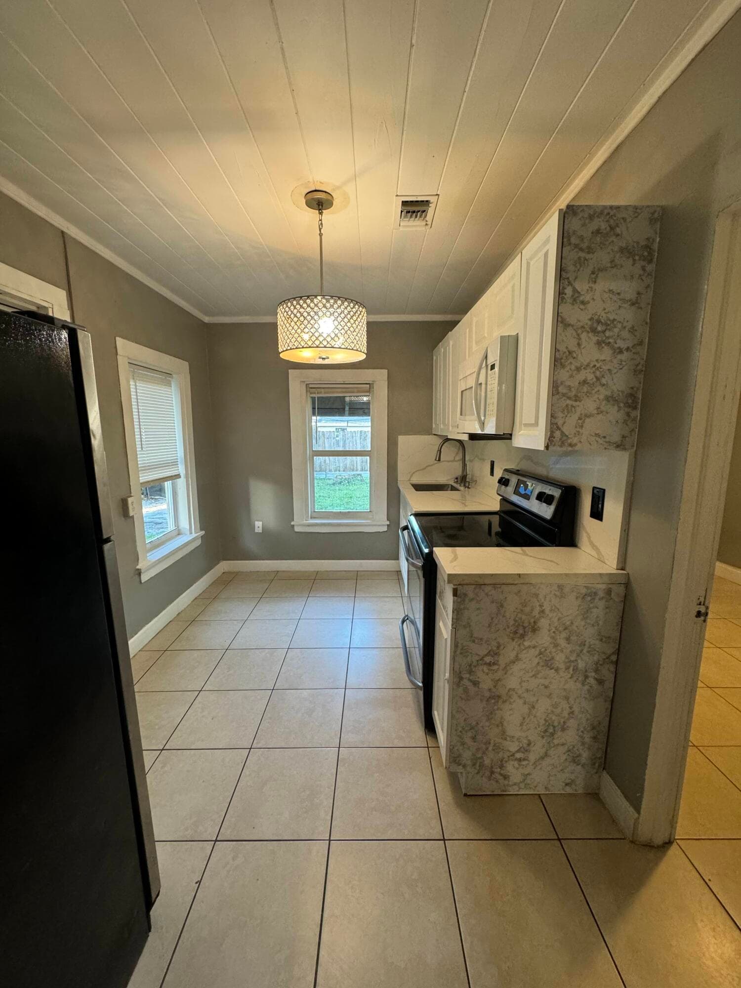 717 S B Street 715, Lake Worth Beach, FL 33460 — photo 2 of 12