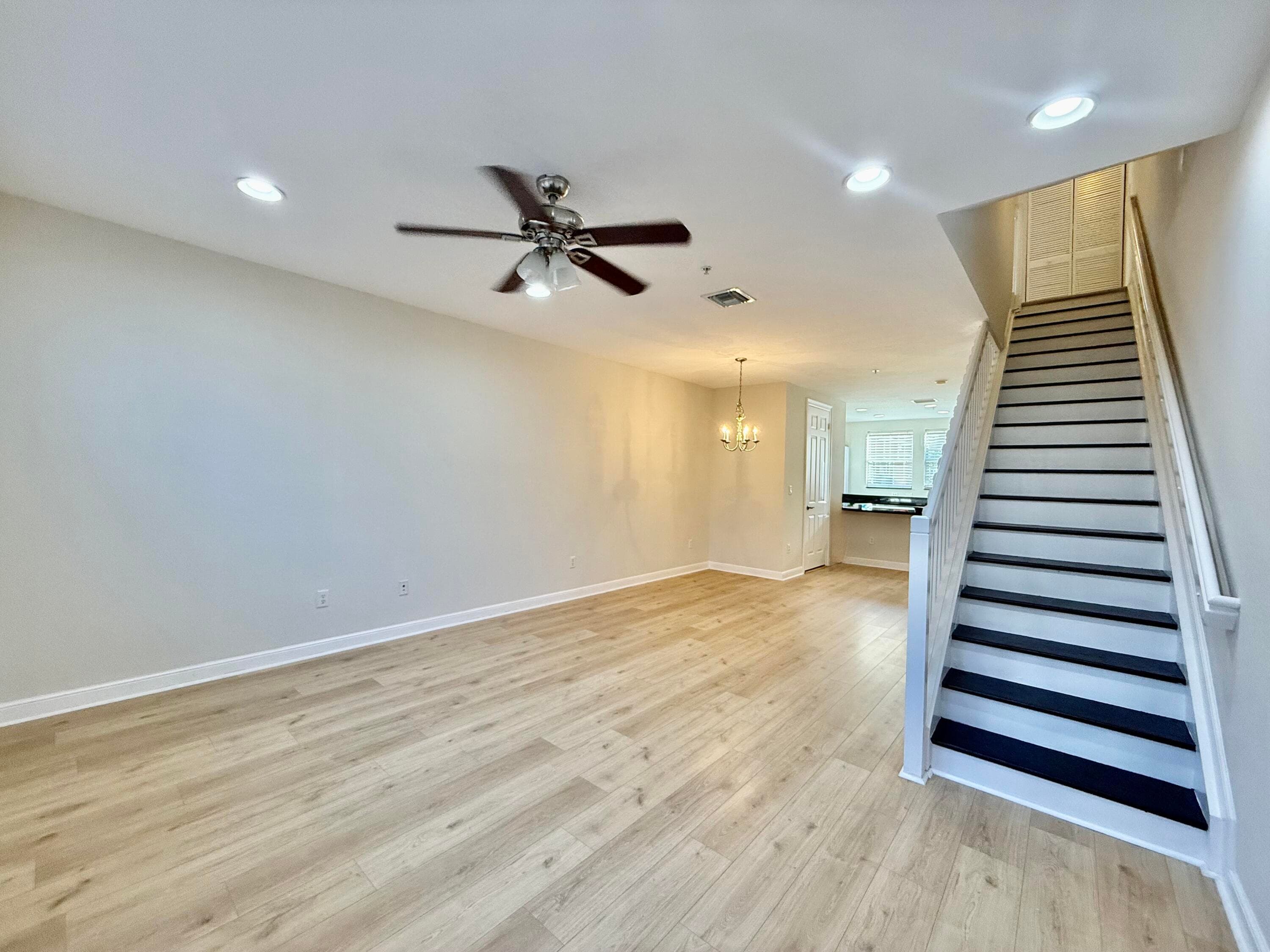 433 Amador Lane 2, West Palm Beach, FL 33401 — photo 8 of 14