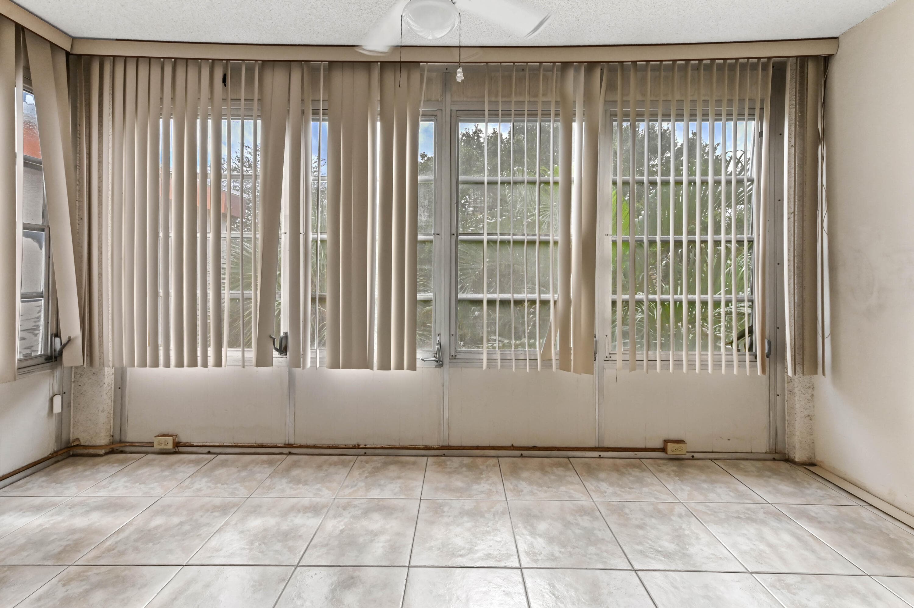 2650 NW 49th Avenue 422, Lauderdale Lakes, FL 33313 — photo 15 of 23