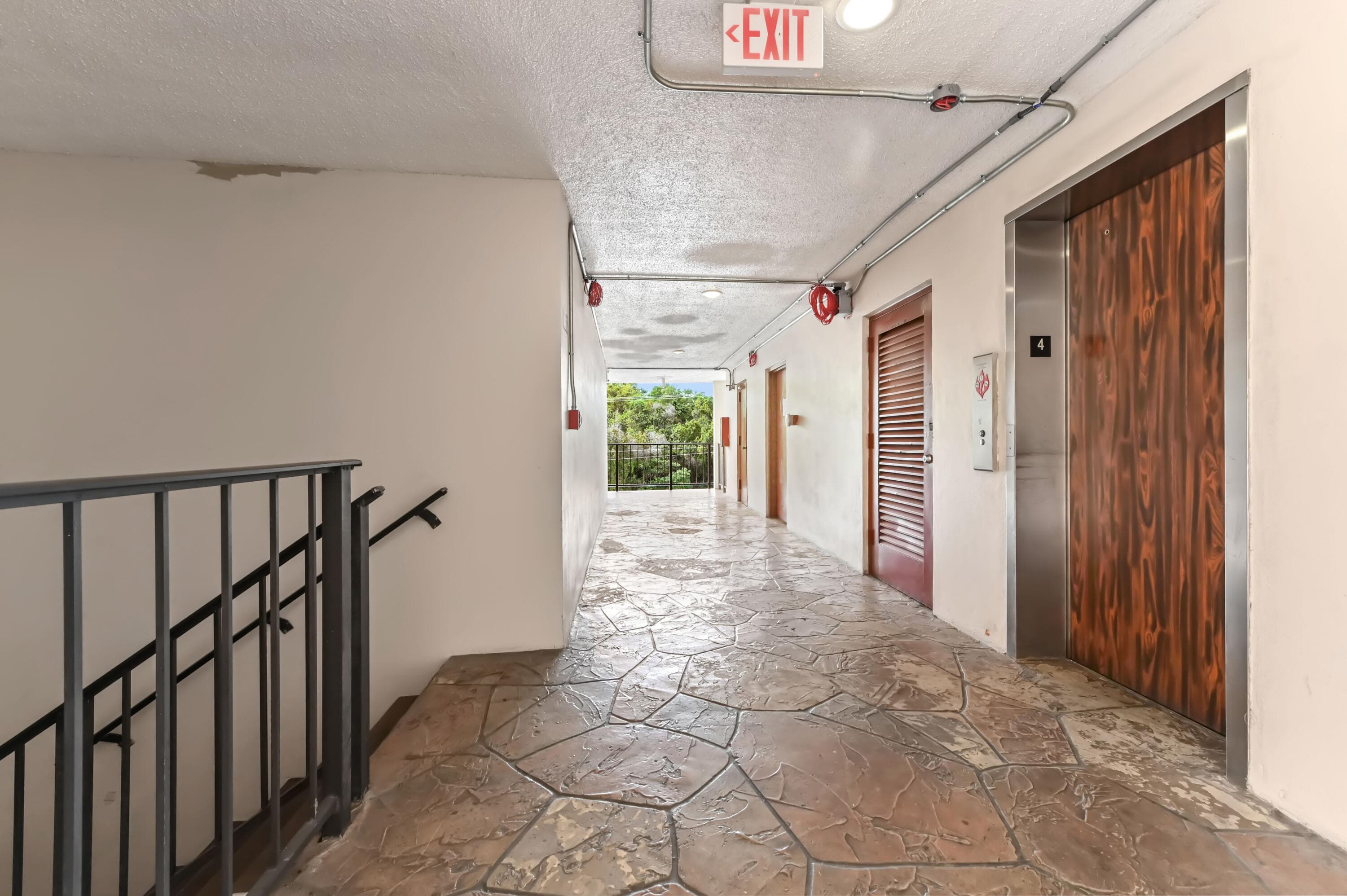 2650 NW 49th Avenue 422, Lauderdale Lakes, FL 33313 — photo 18 of 23