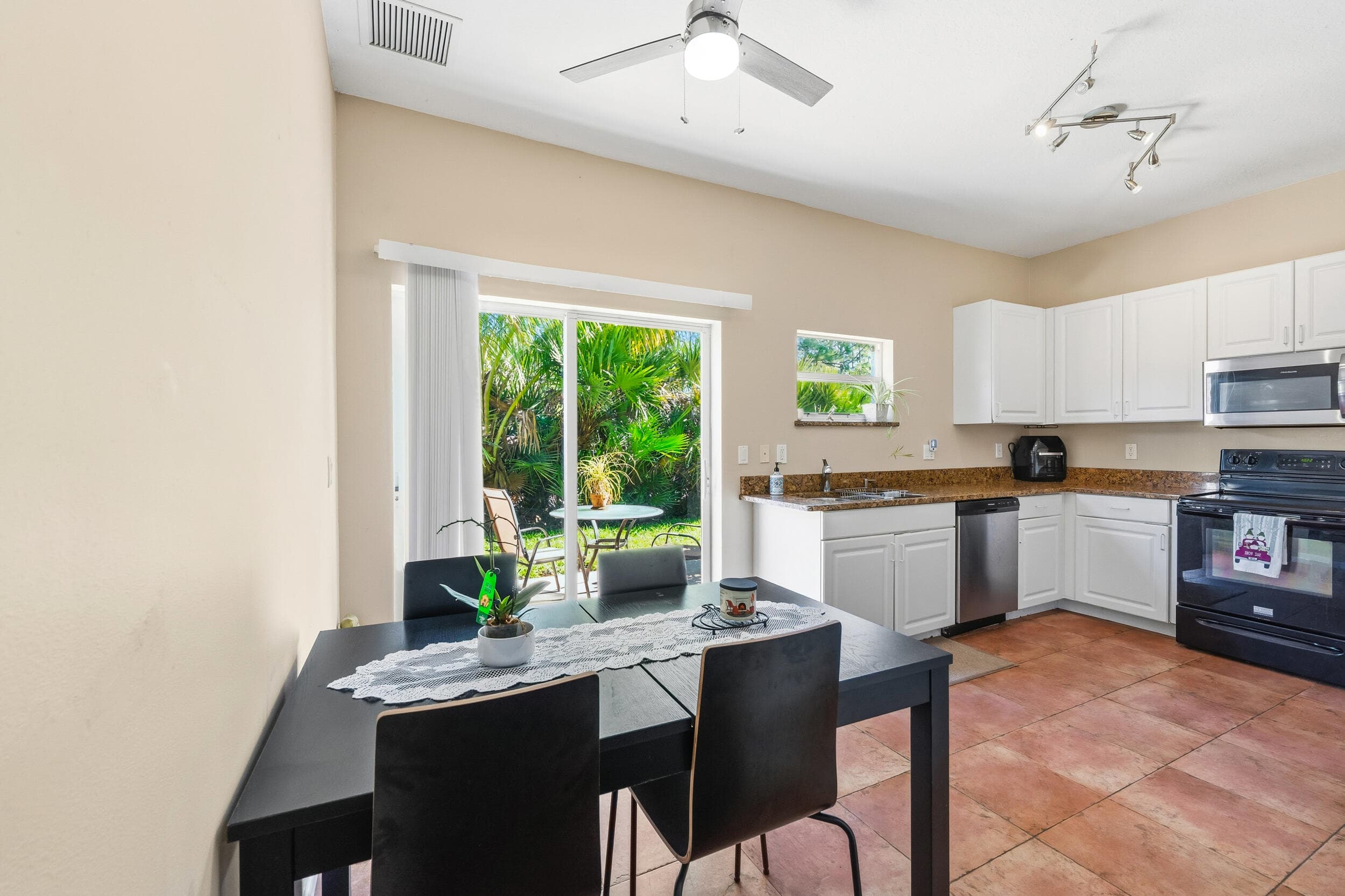 624 NE Bent Paddle Lane, Port St. Lucie, FL 34983 — photo 11 of 49